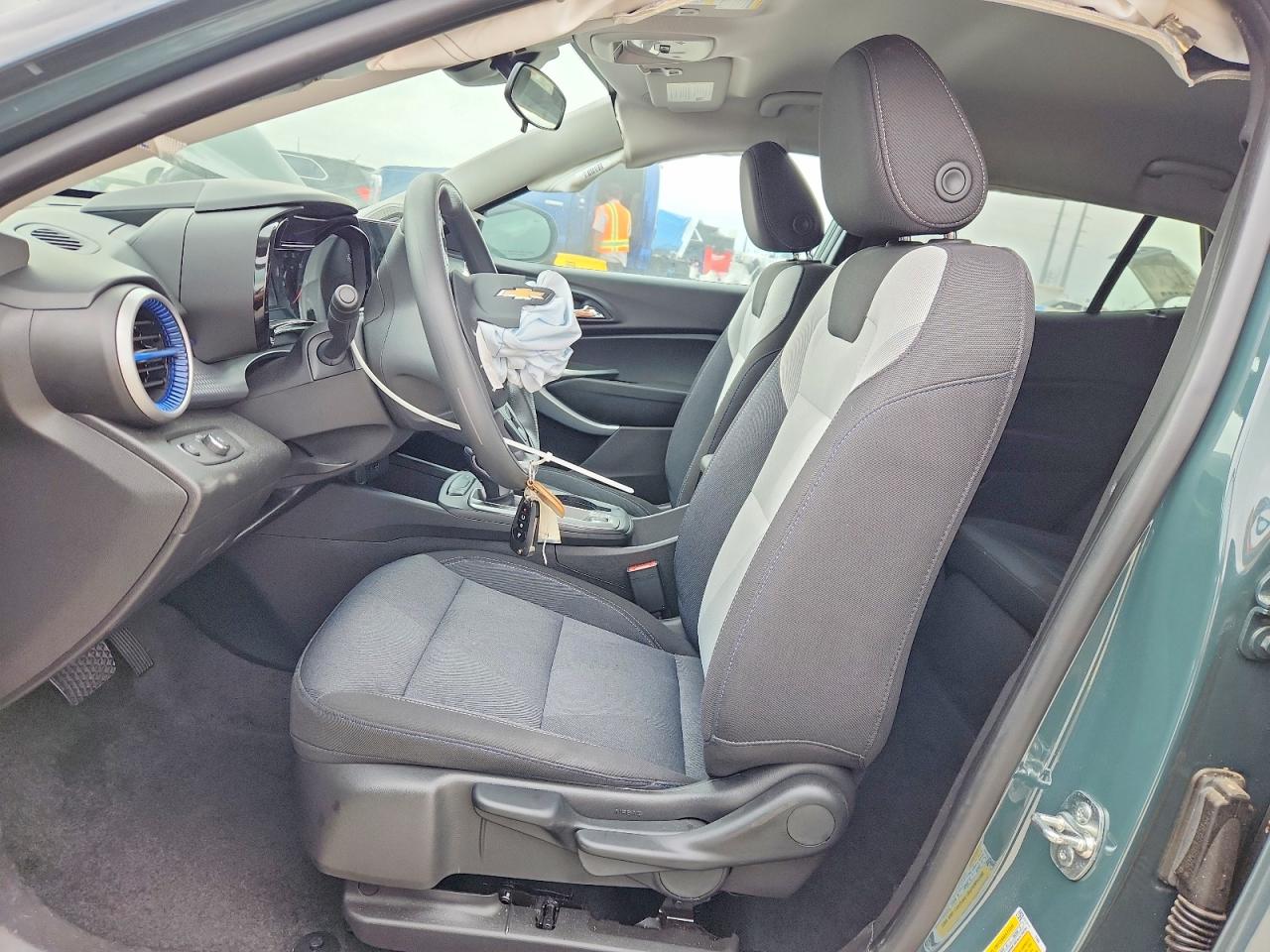 2025 CHEVROLET TRAX LS photo 7