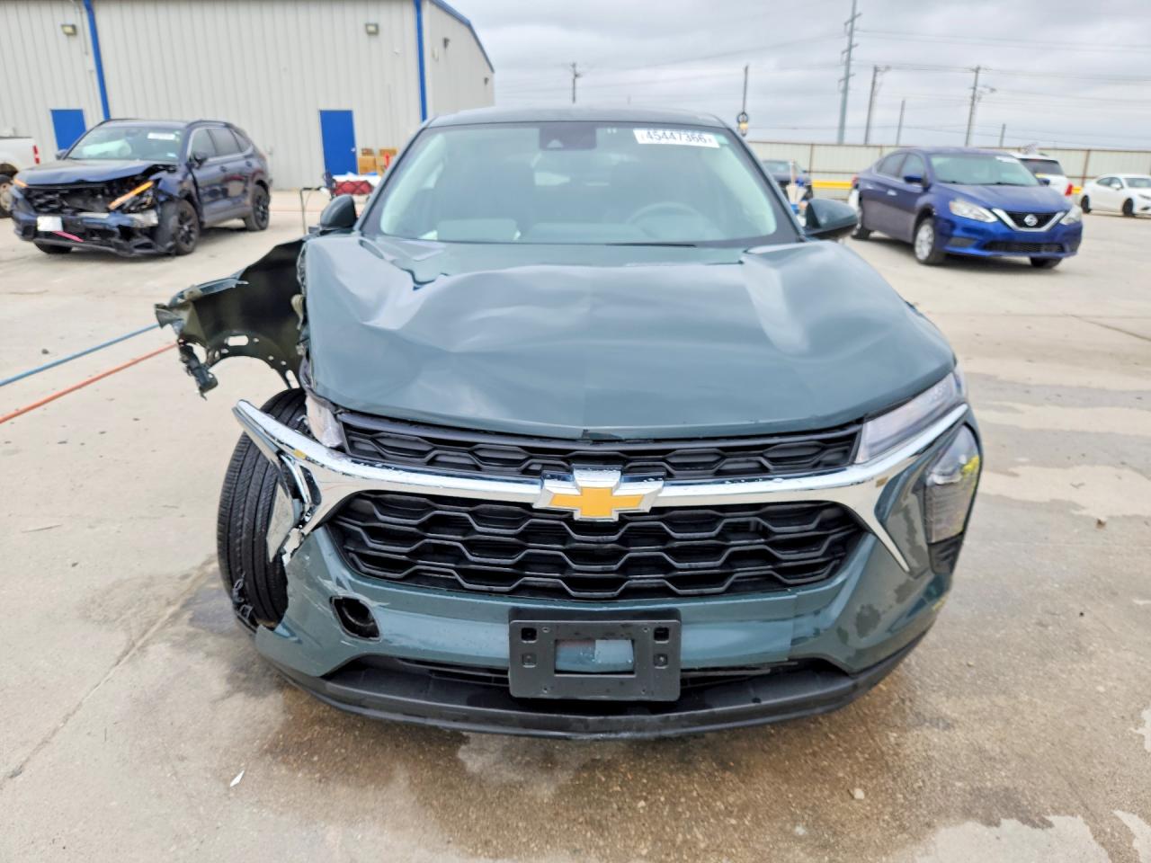 2025 CHEVROLET TRAX LS photo 5