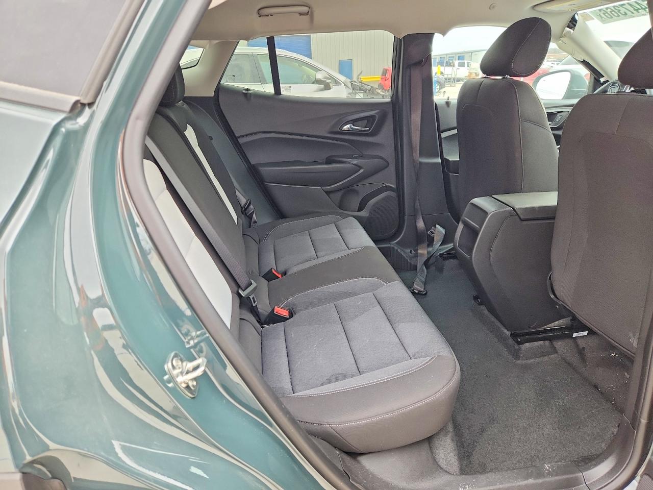 2025 CHEVROLET TRAX LS photo 11