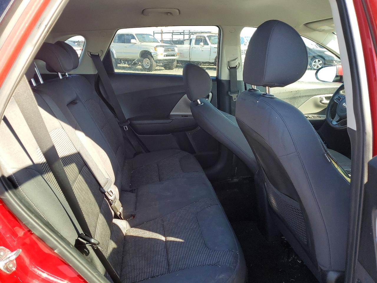 2018 KIA NIRO LX photo 11