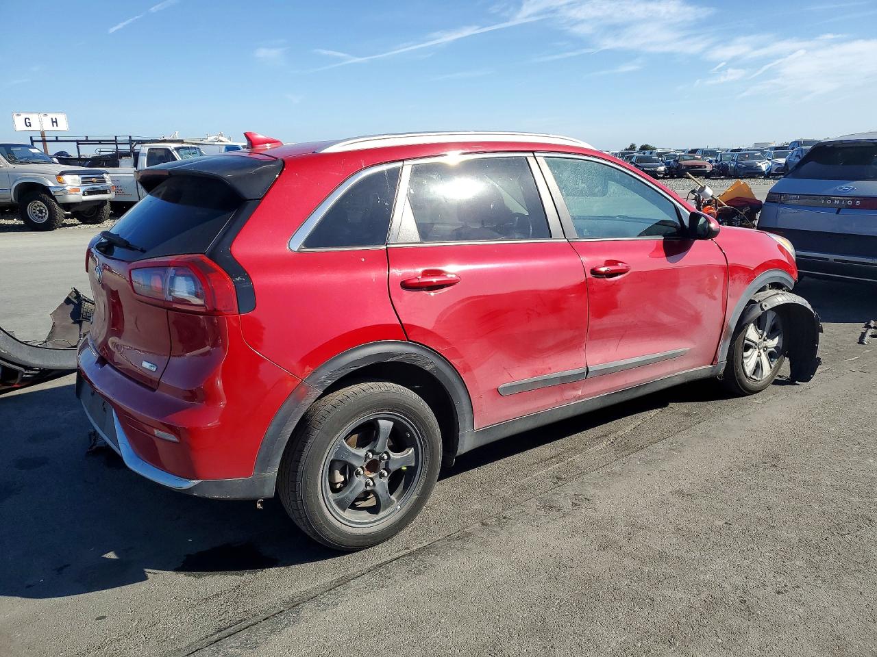 2018 KIA NIRO LX photo 3