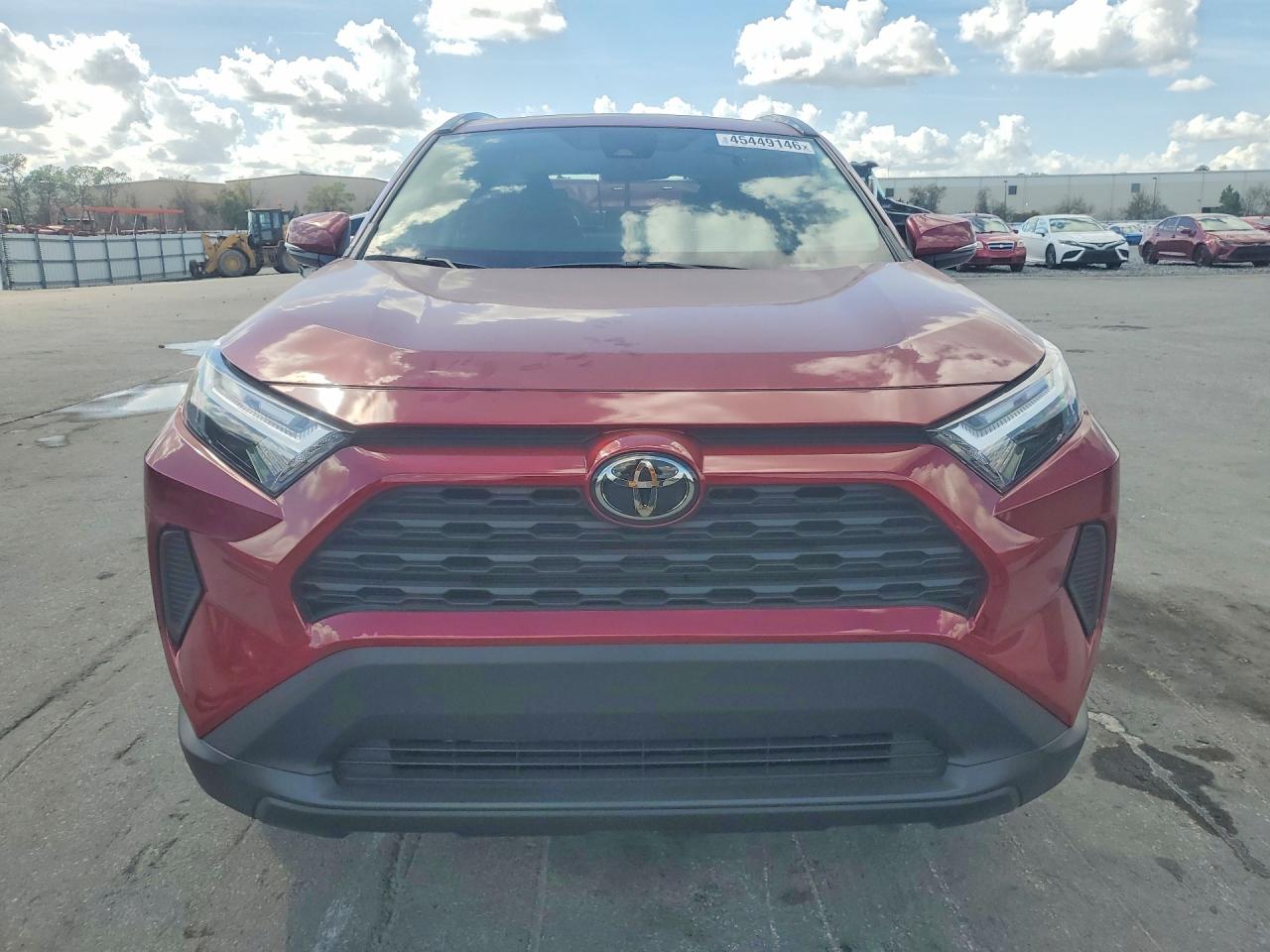 2024 TOYOTA RAV4 XLE photo 5