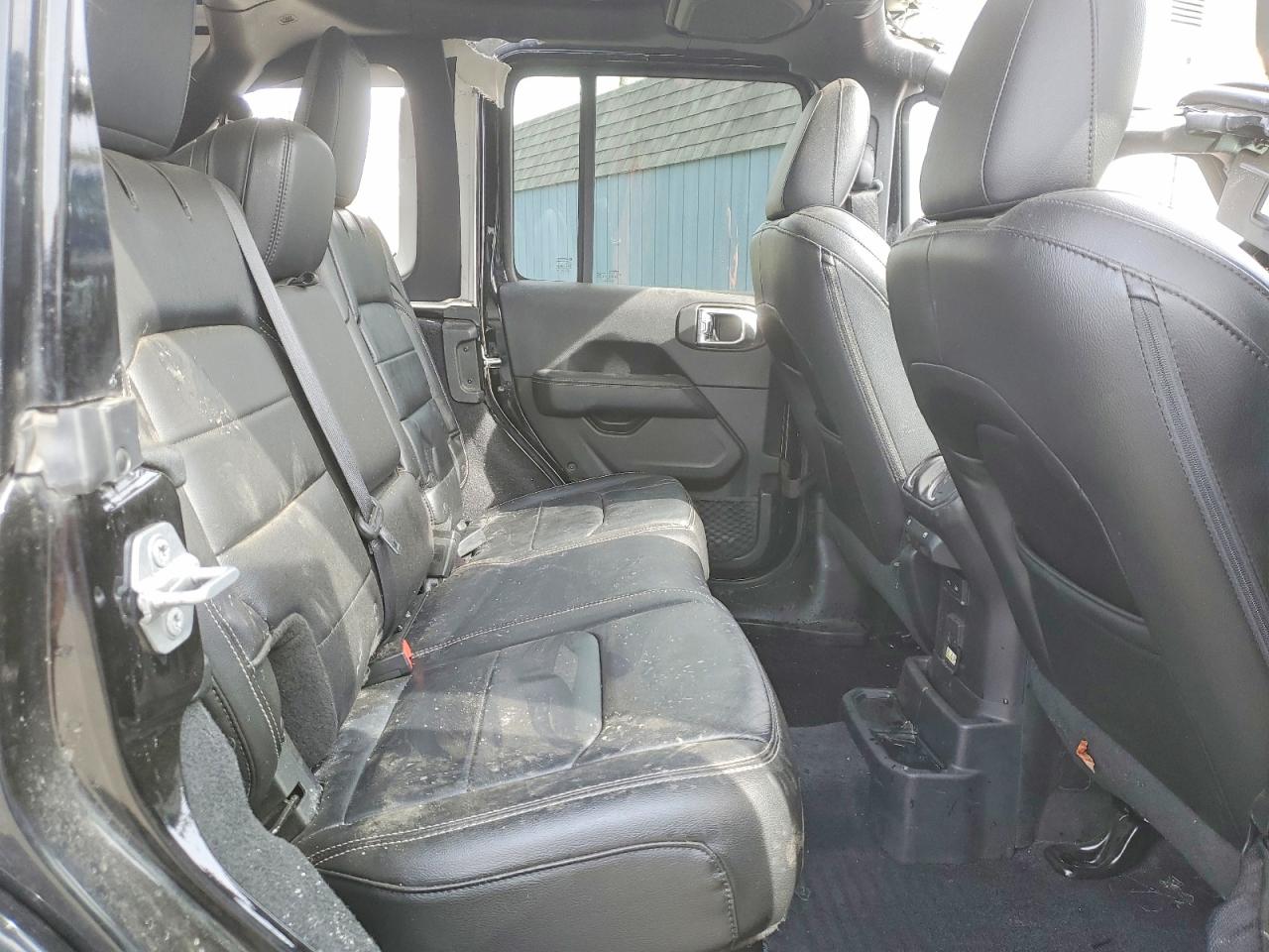 2018 JEEP WRANGLER SAHARA photo 19
