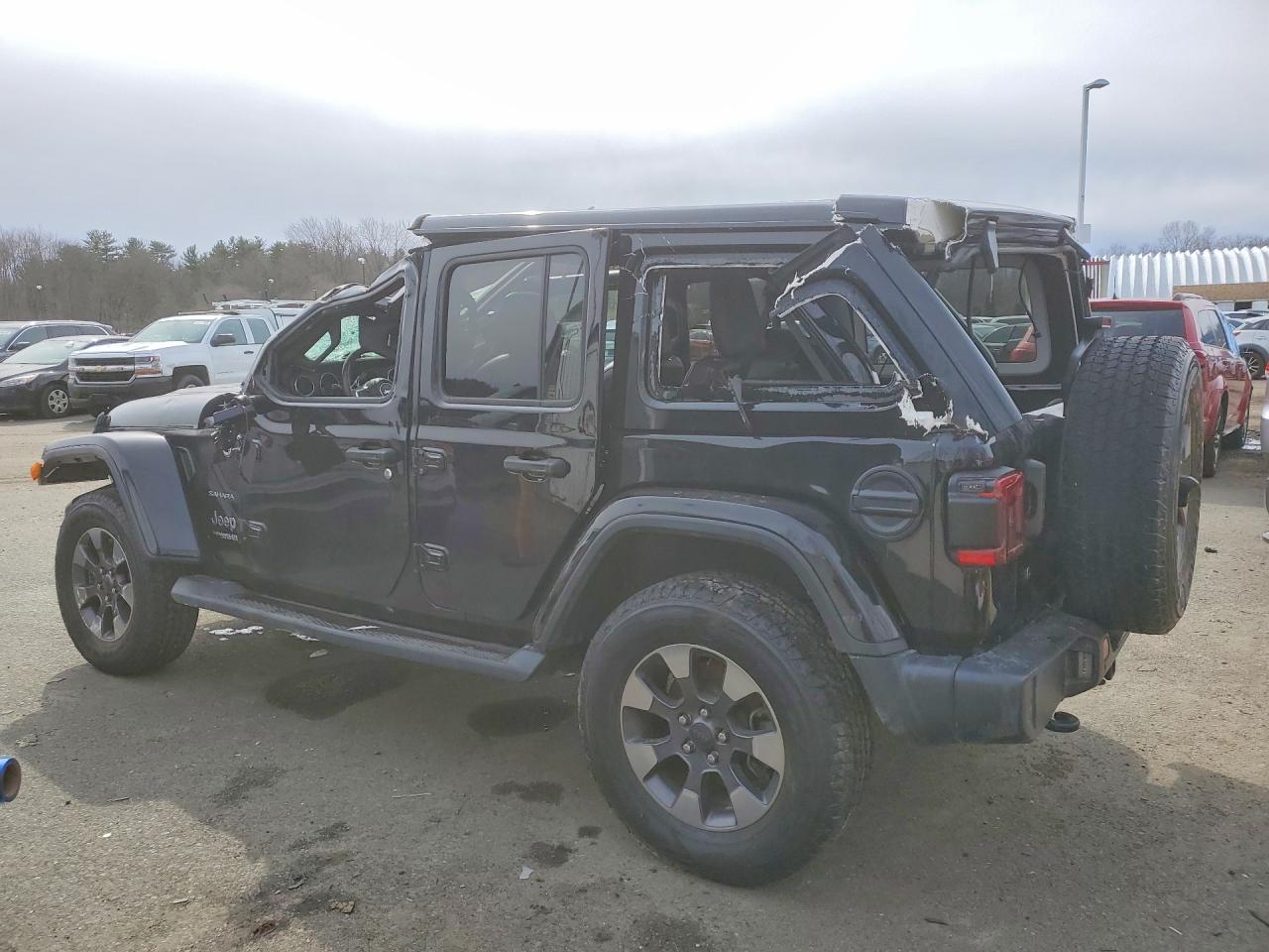 2018 JEEP WRANGLER SAHARA photo 3