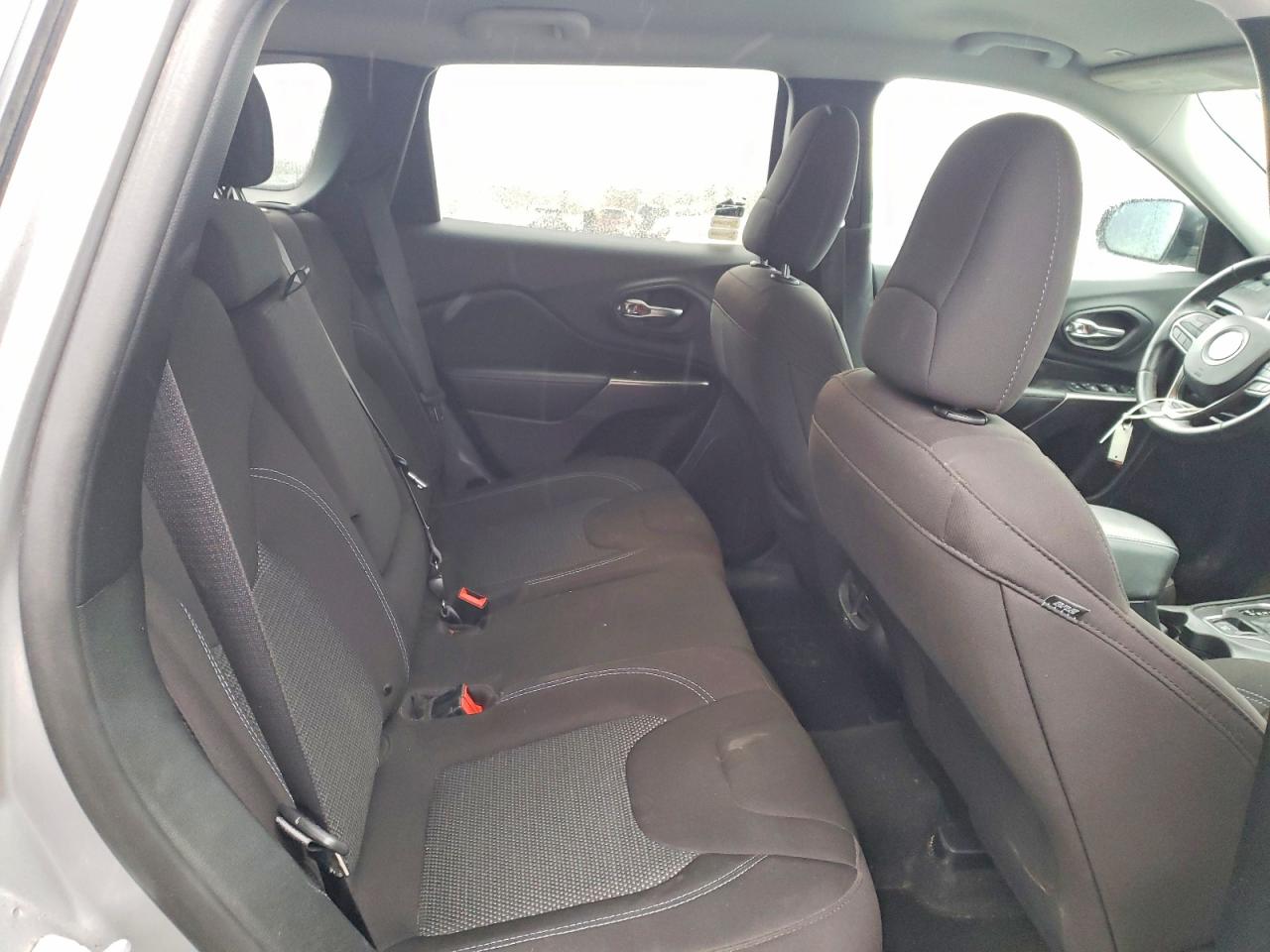 2019 JEEP CHEROKEE SPORT photo 11