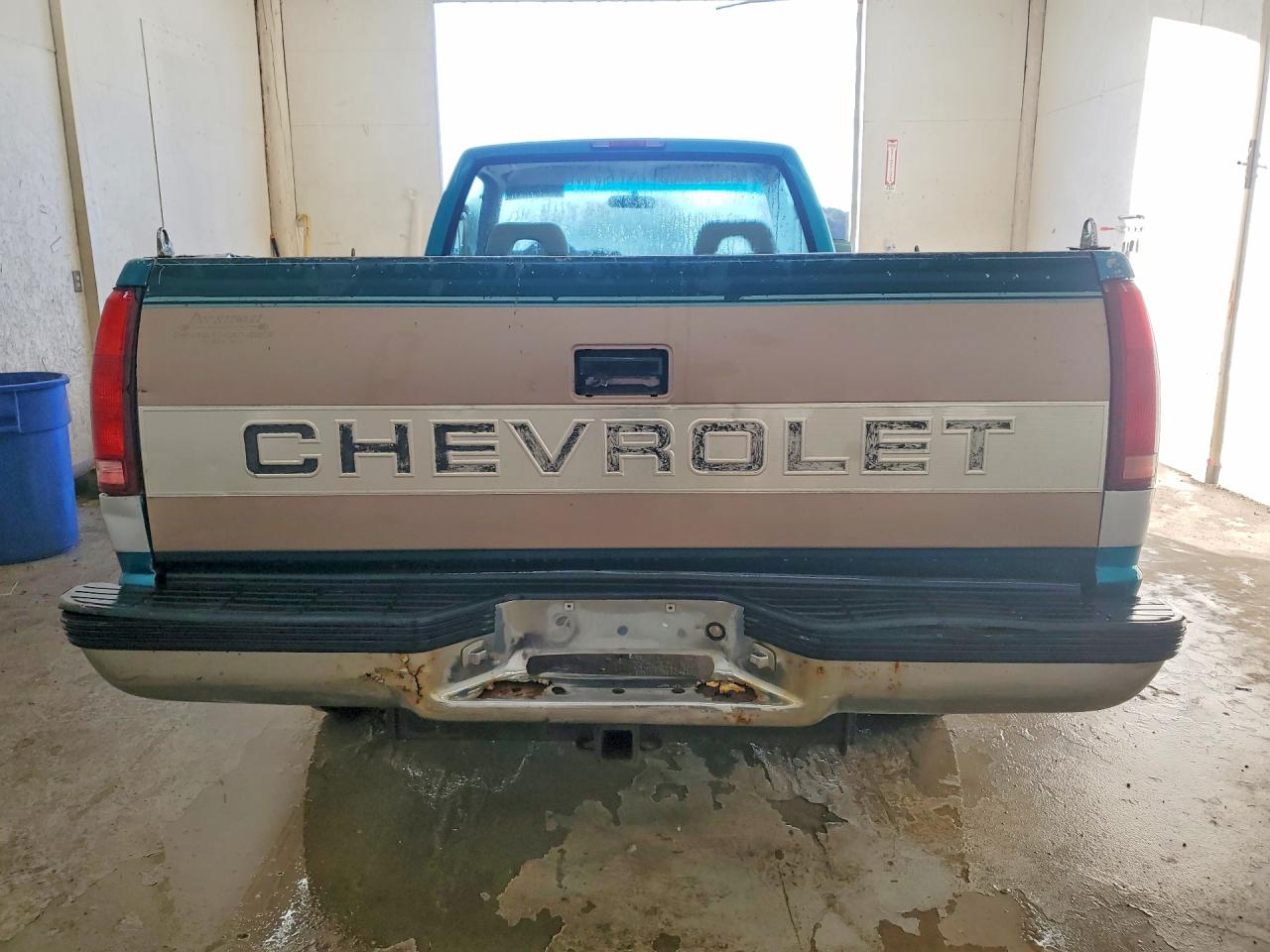 1994 CHEVROLET GMT-400 K2500 photo 11