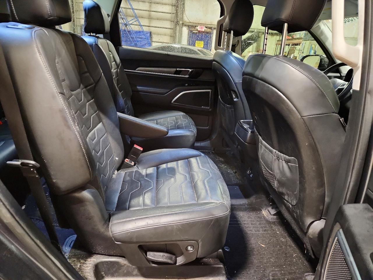 2021 KIA TELLURIDE photo 21