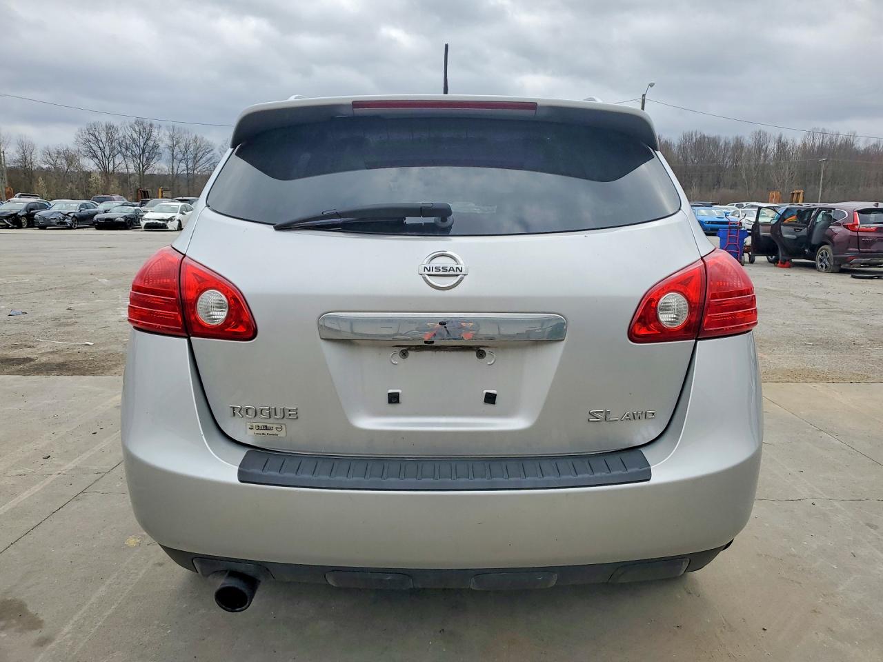 2013 NISSAN ROGUE S photo 6