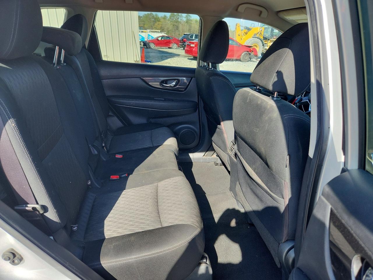 2017 NISSAN ROGUE SV photo 21