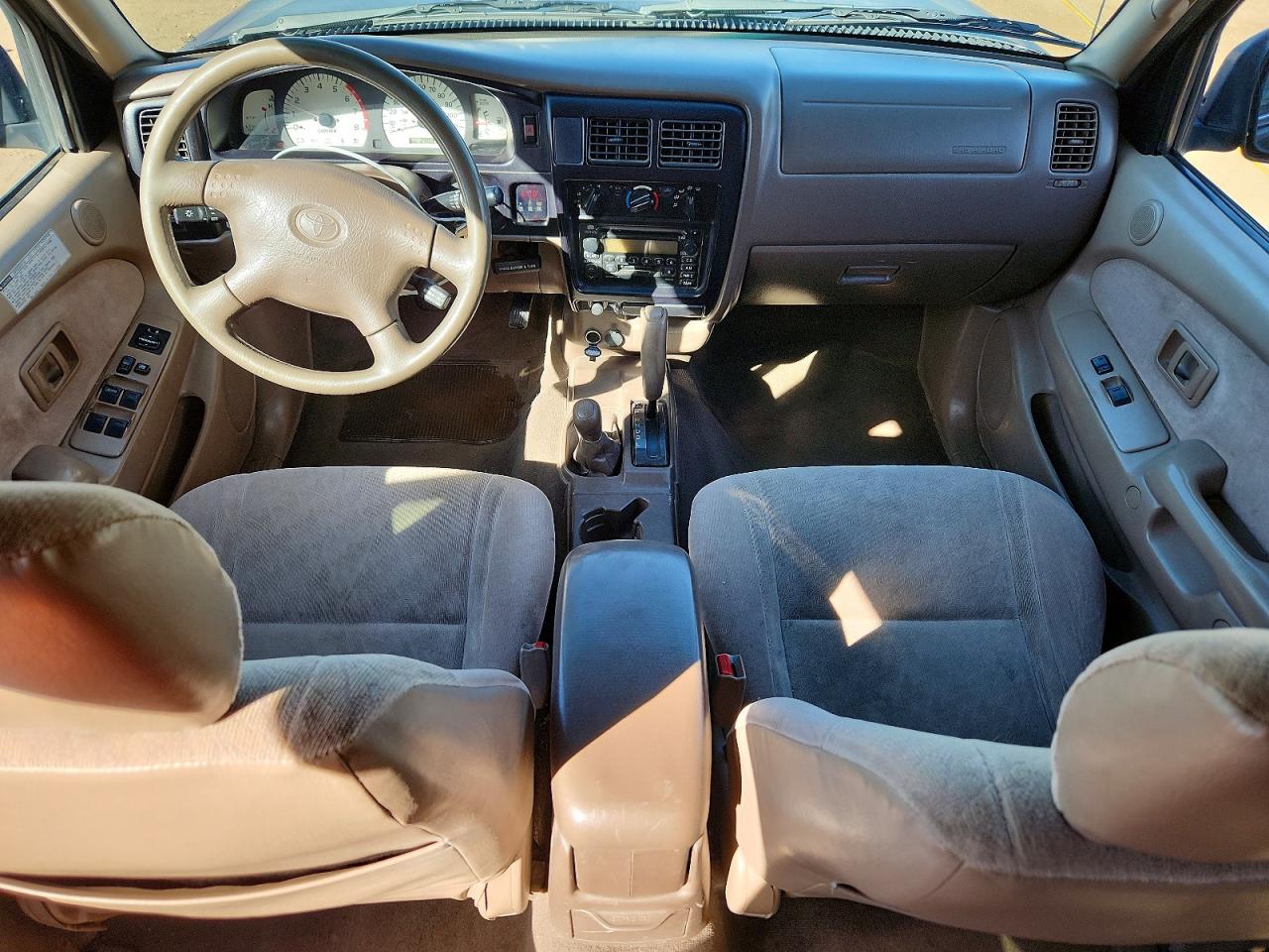 2001 TOYOTA TACOMA V6 photo 15