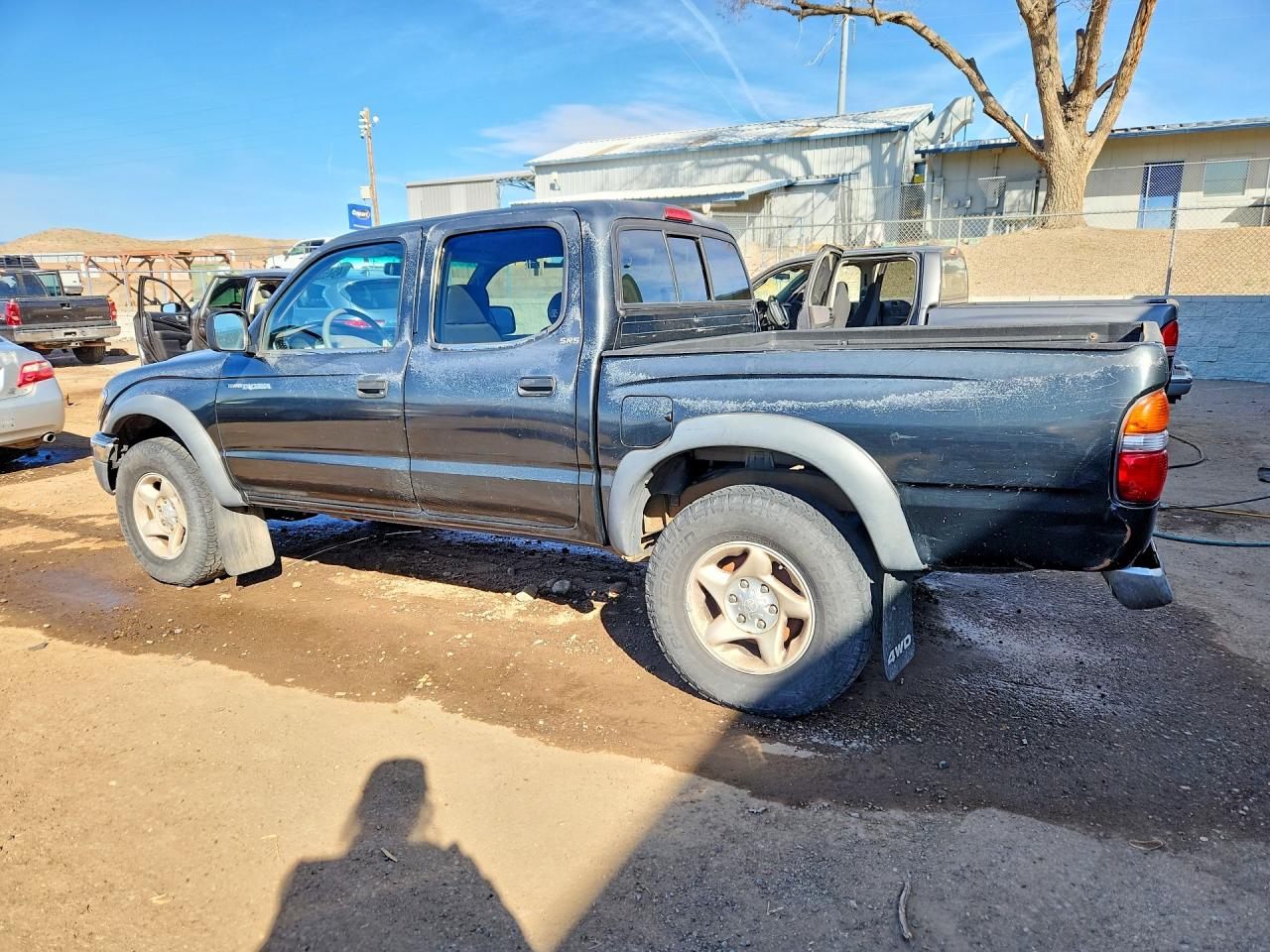2001 TOYOTA TACOMA V6 photo 3
