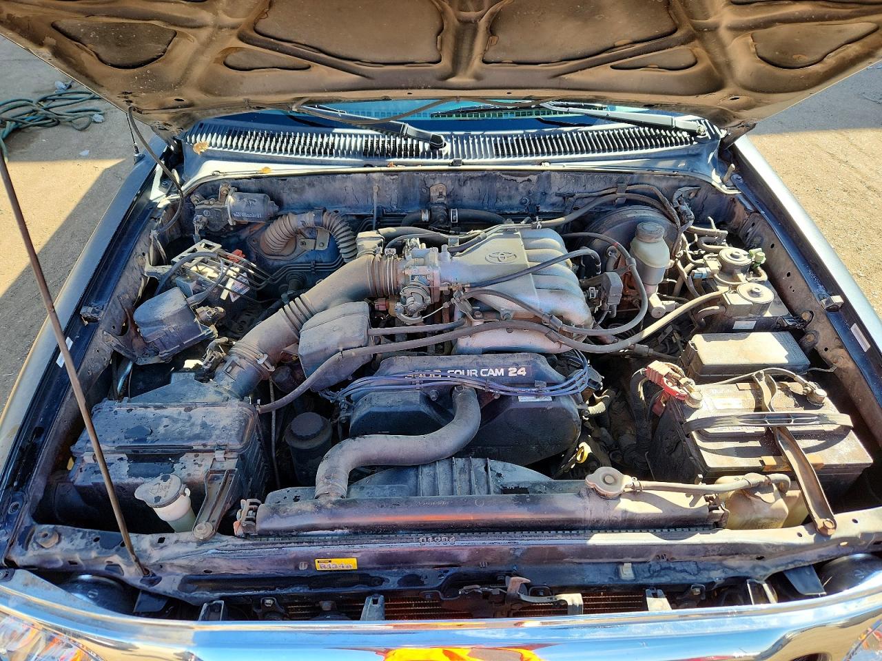 2001 TOYOTA TACOMA V6 photo 21