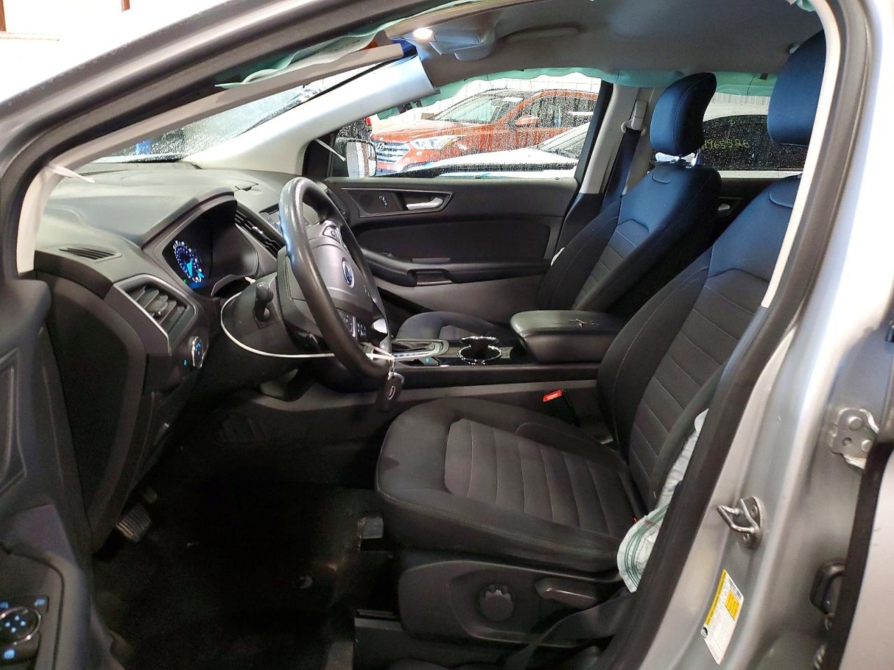 2017 FORD EDGE SE photo 19