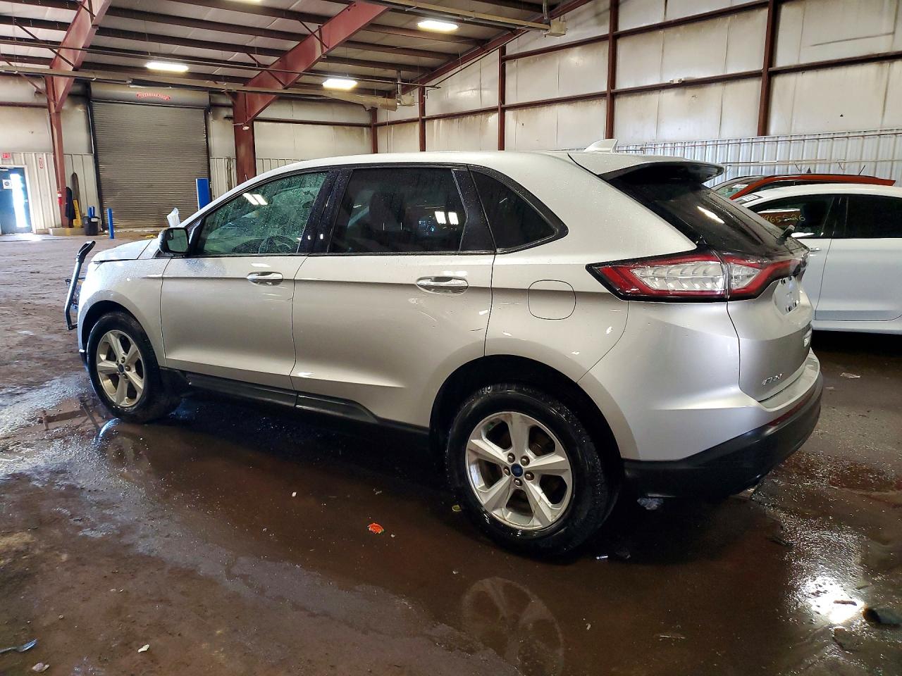 2017 FORD EDGE SE photo 4