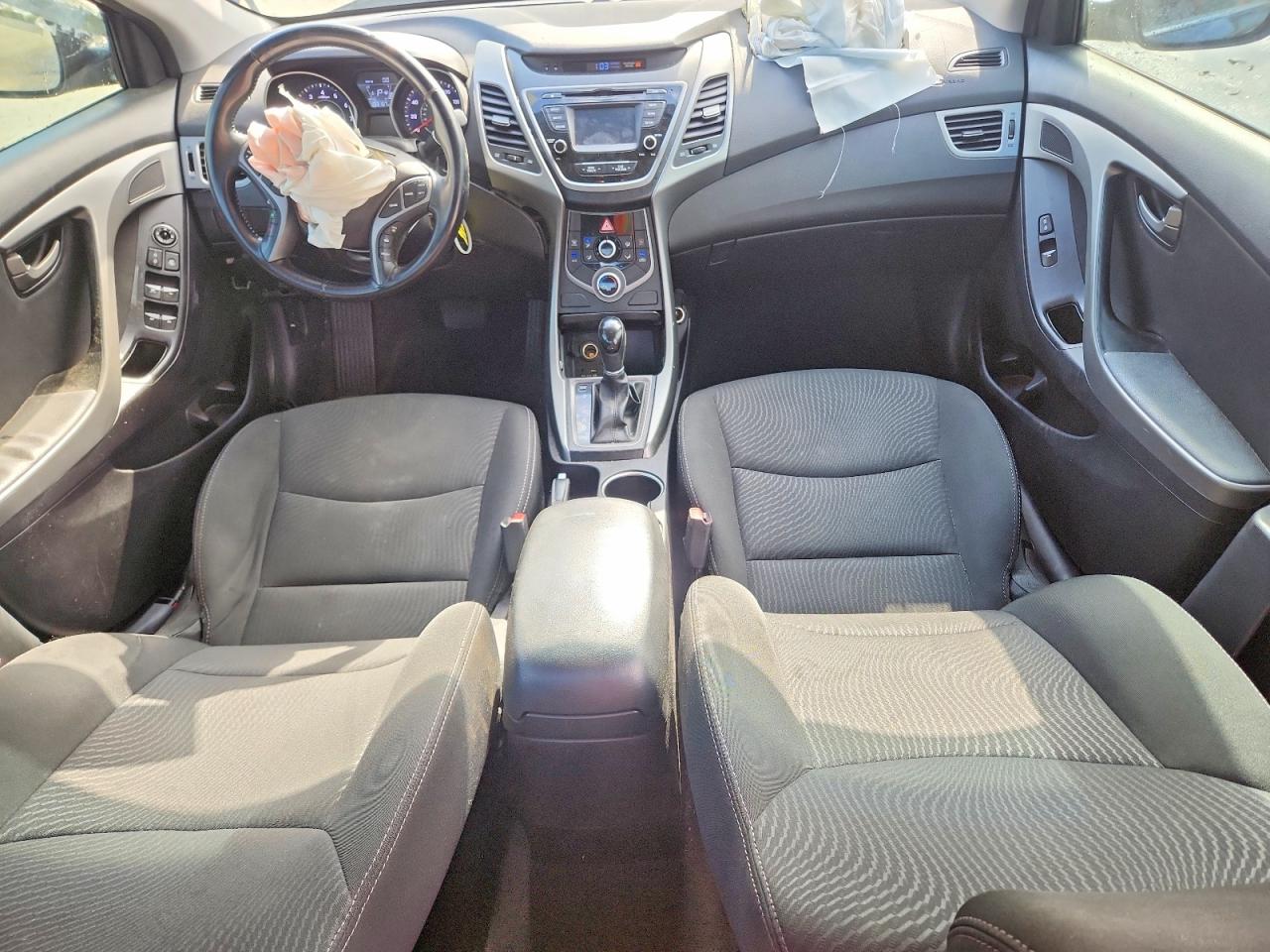 2015 HYUNDAI ELANTRA SE photo 15