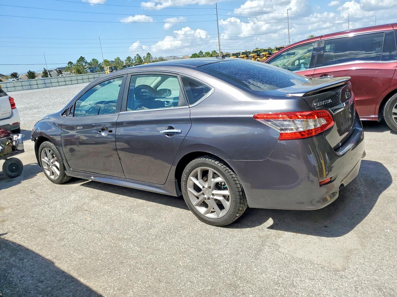 2015 NISSAN SENTRA SR photo 2