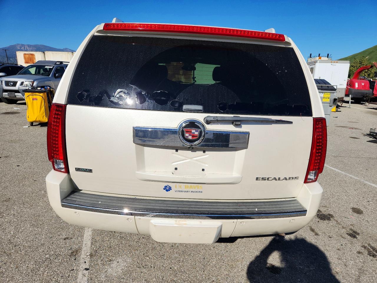 2012 CADILLAC ESCALADE LUXURY photo 16
