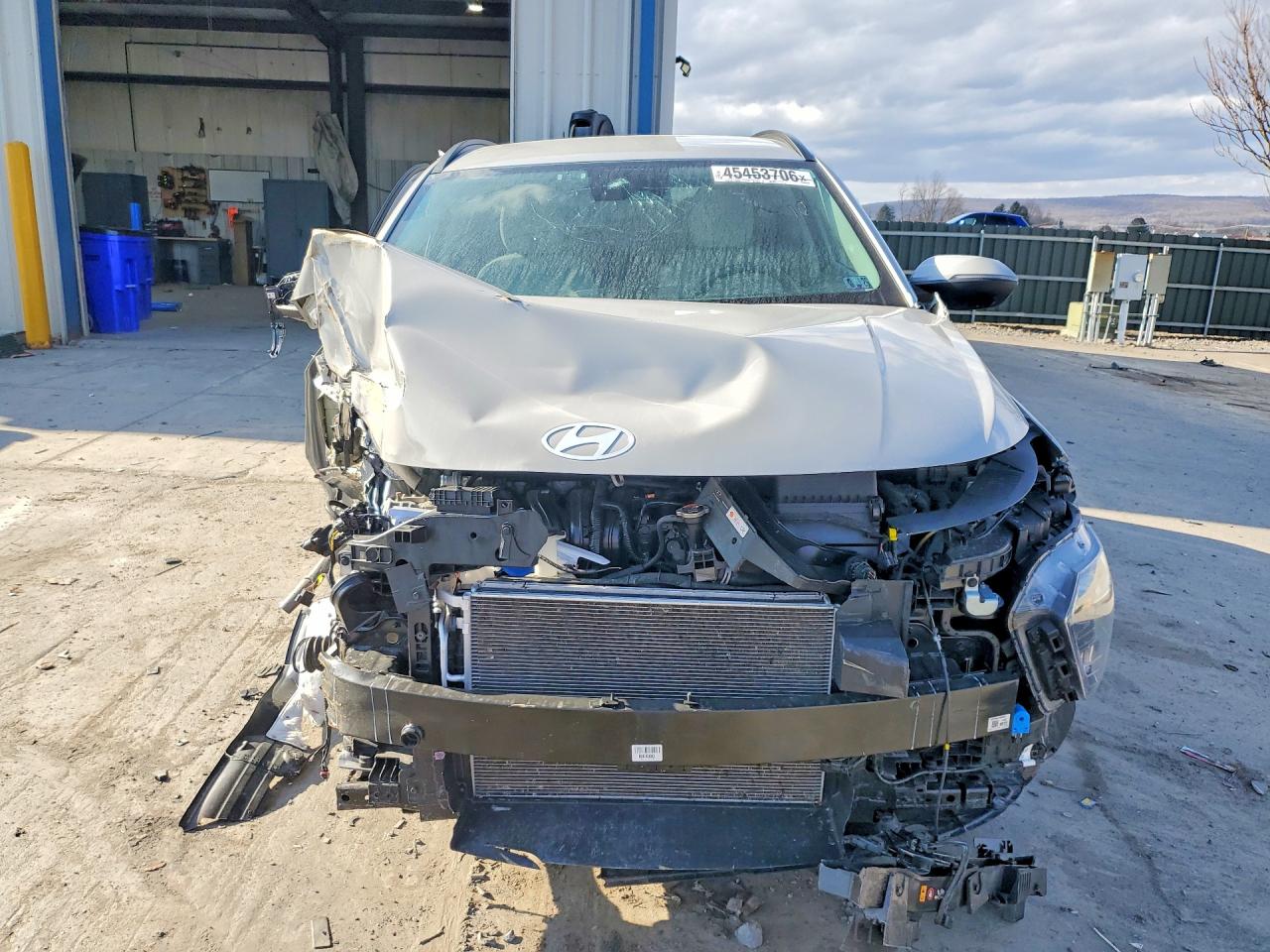 2025 HYUNDAI KONA SEL photo 9