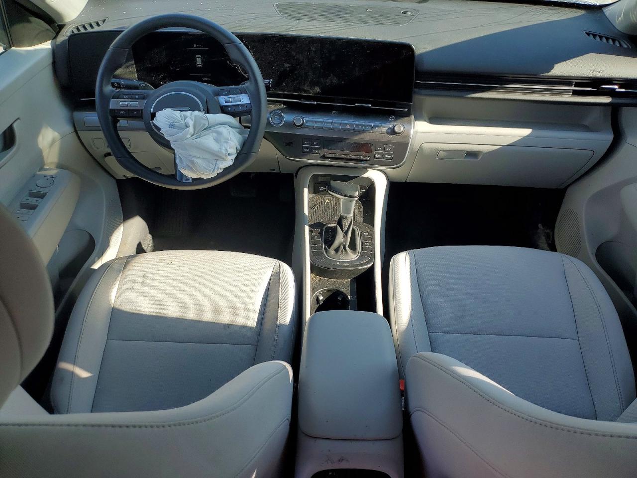 2025 HYUNDAI KONA SEL photo 15