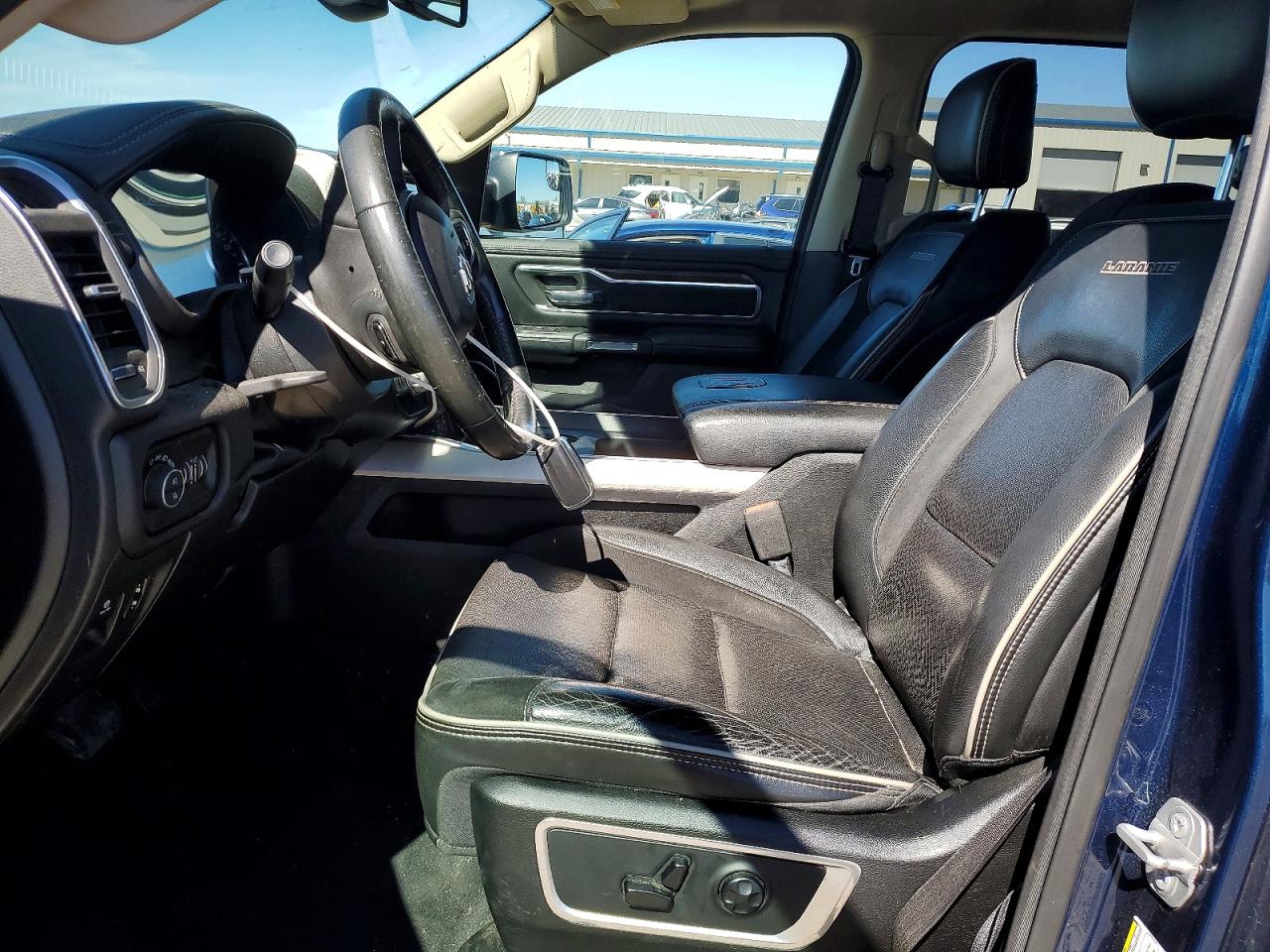 2019 RAM 1500 LARAMIE photo 13