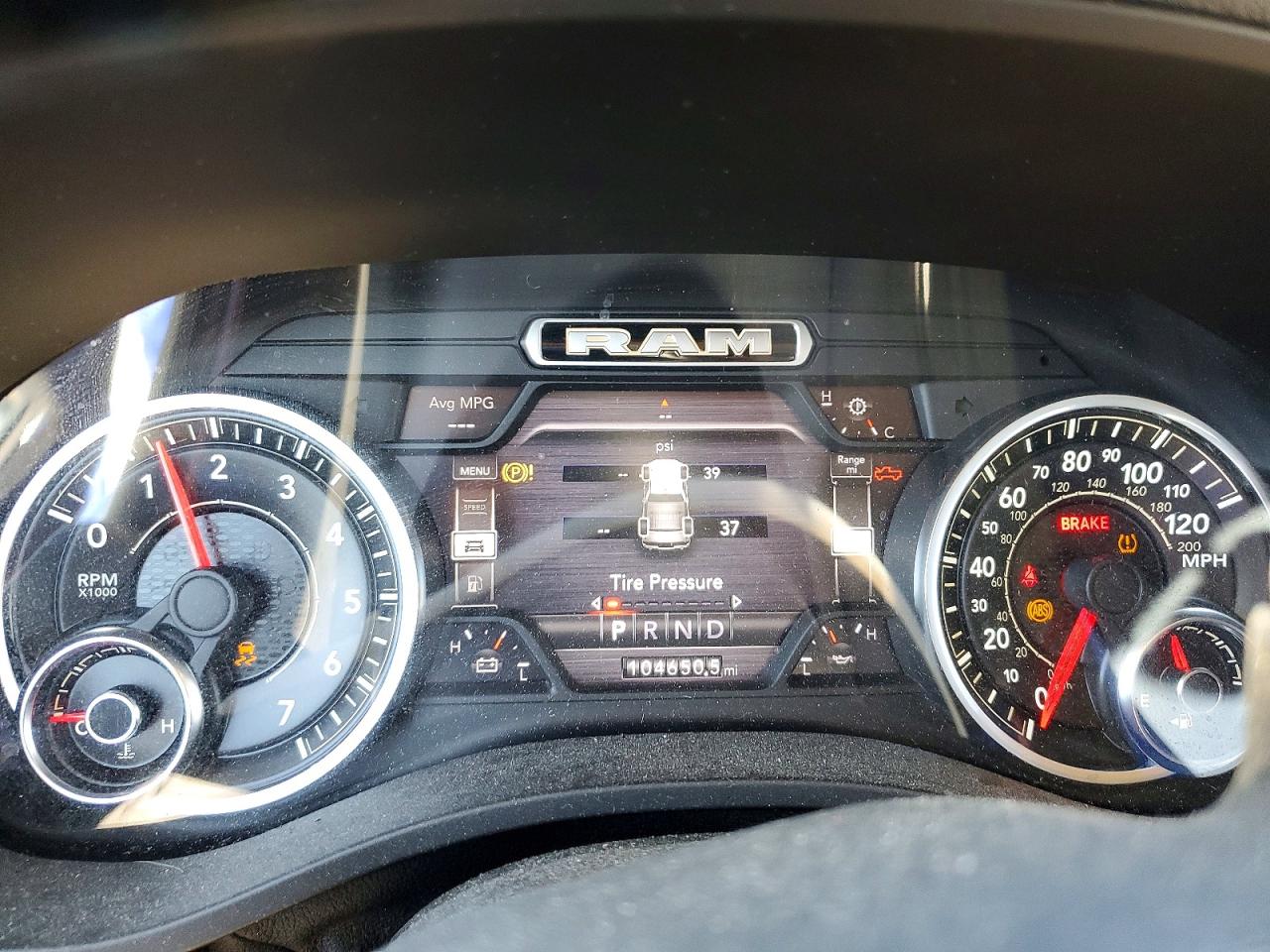 2019 RAM 1500 LARAMIE photo 17