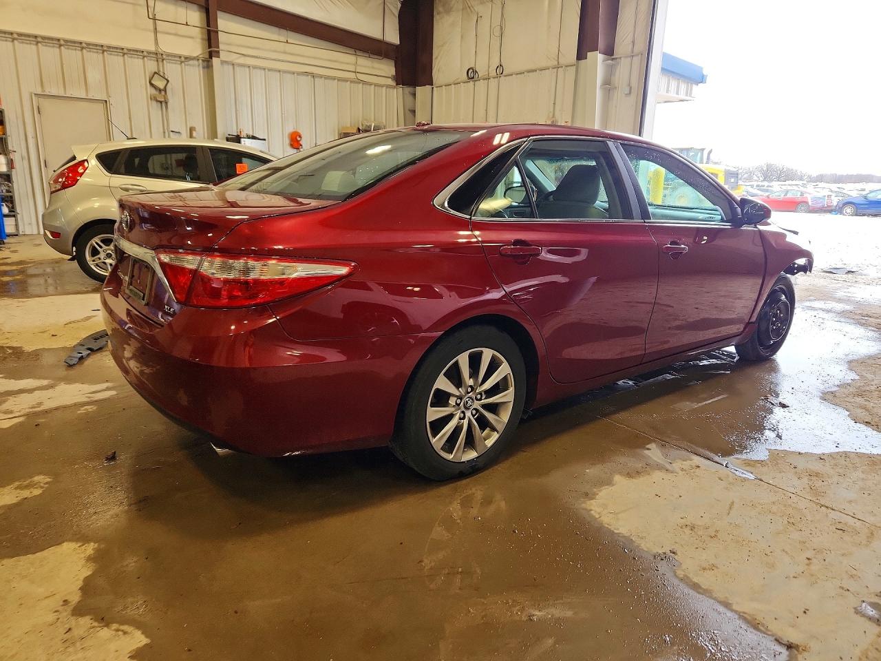 2016 TOYOTA CAMRY XLE photo 7