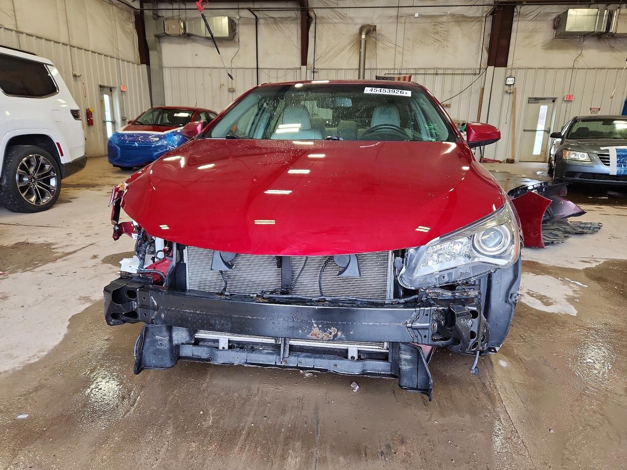 2016 TOYOTA CAMRY XLE photo 13