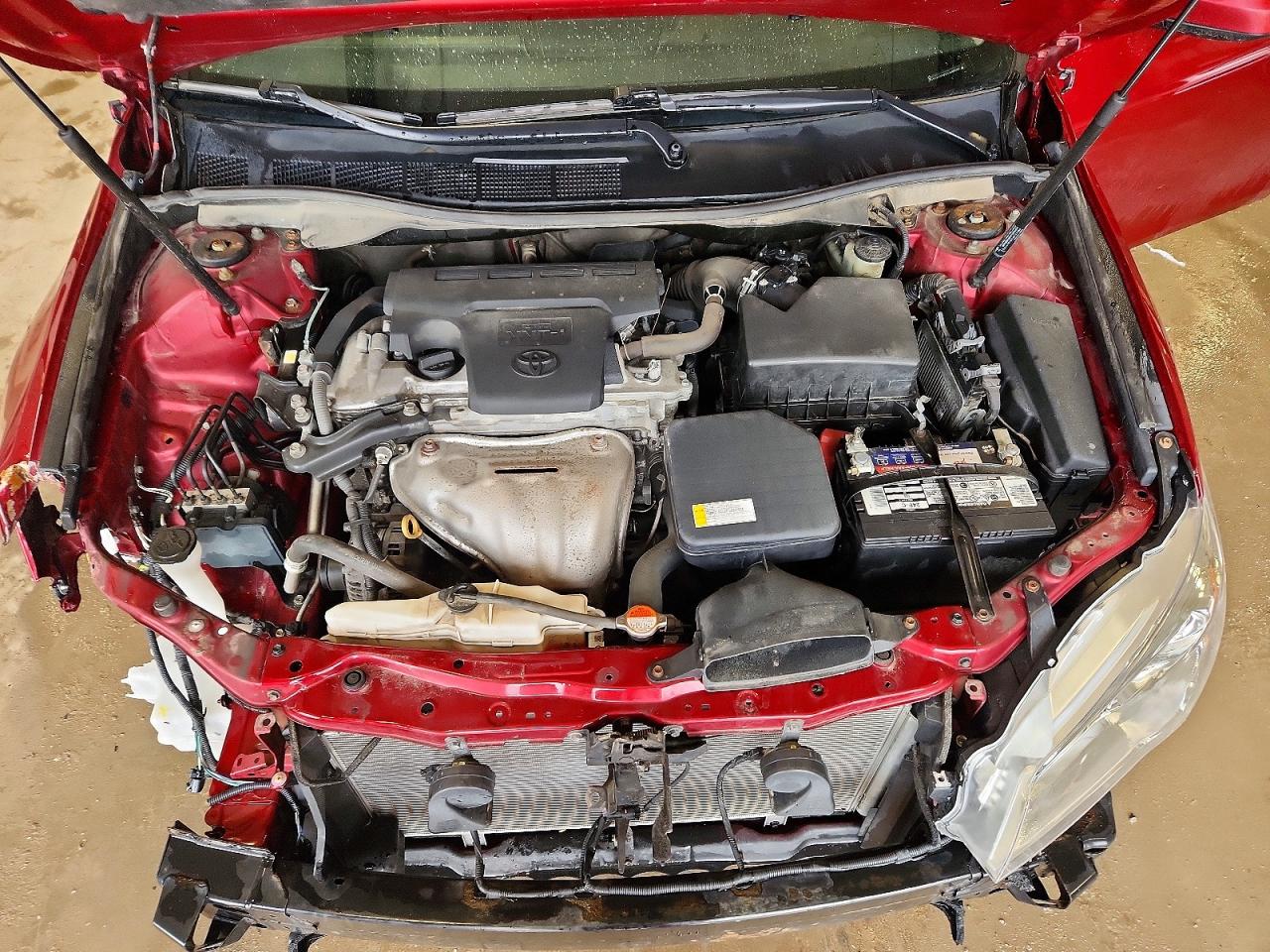 2016 TOYOTA CAMRY XLE photo 31