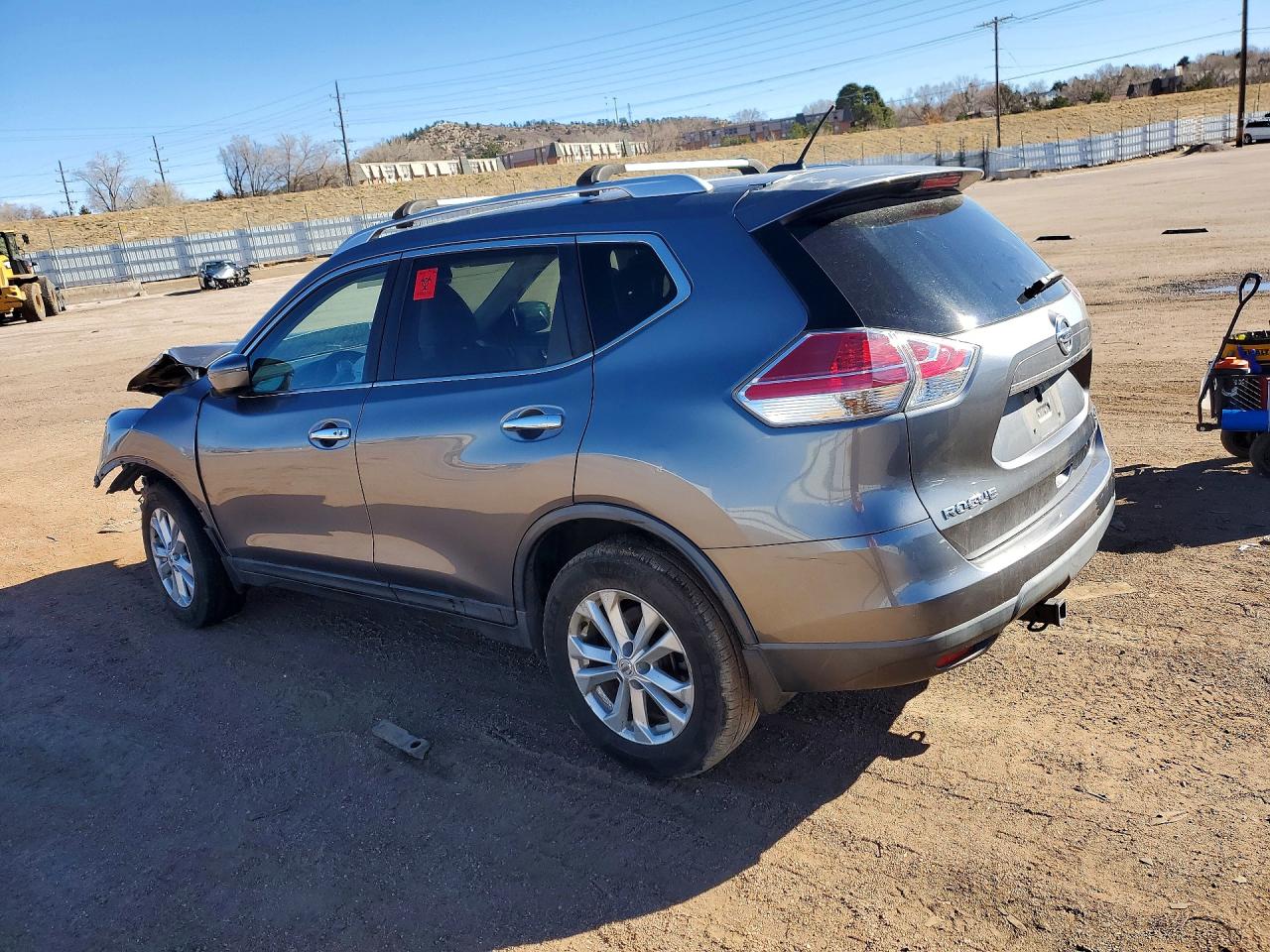 2016 NISSAN ROGUE SV photo 4