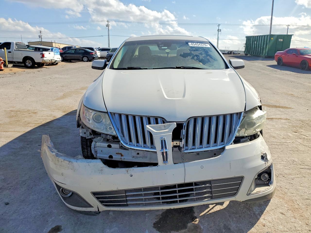 2010 LINCOLN MKS photo 9