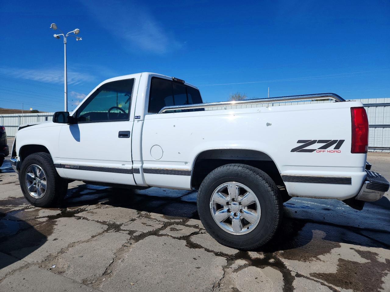 1995 GMC SIERRA K1500 photo 2