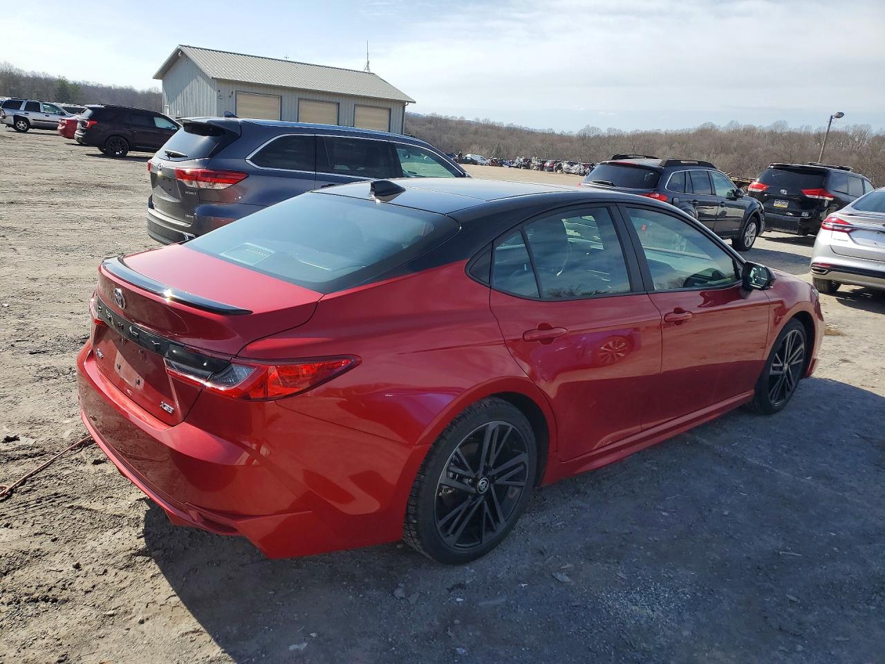 2025 TOYOTA CAMRY XSE photo 9