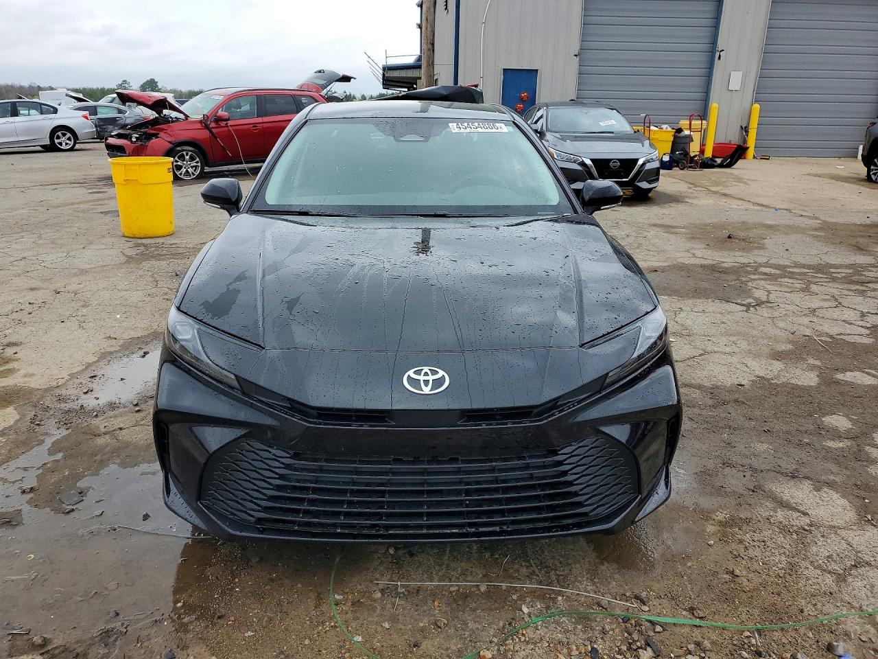 2025 TOYOTA CAMRY LE photo 9