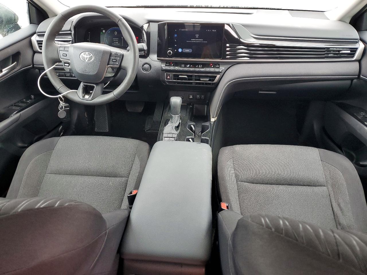 2025 TOYOTA CAMRY LE photo 15