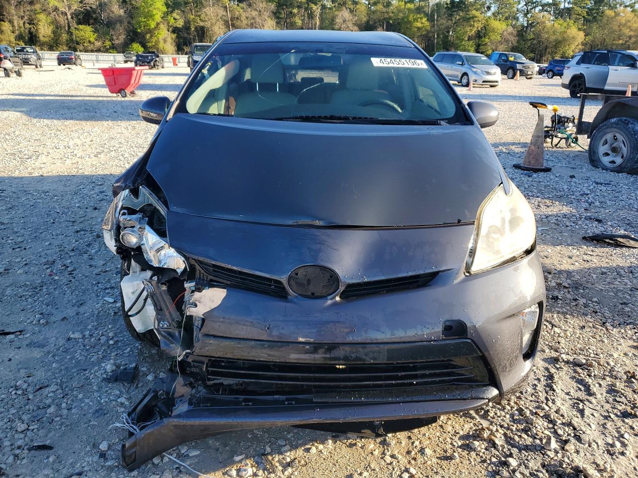 2015 TOYOTA PRIUS THREE photo 5