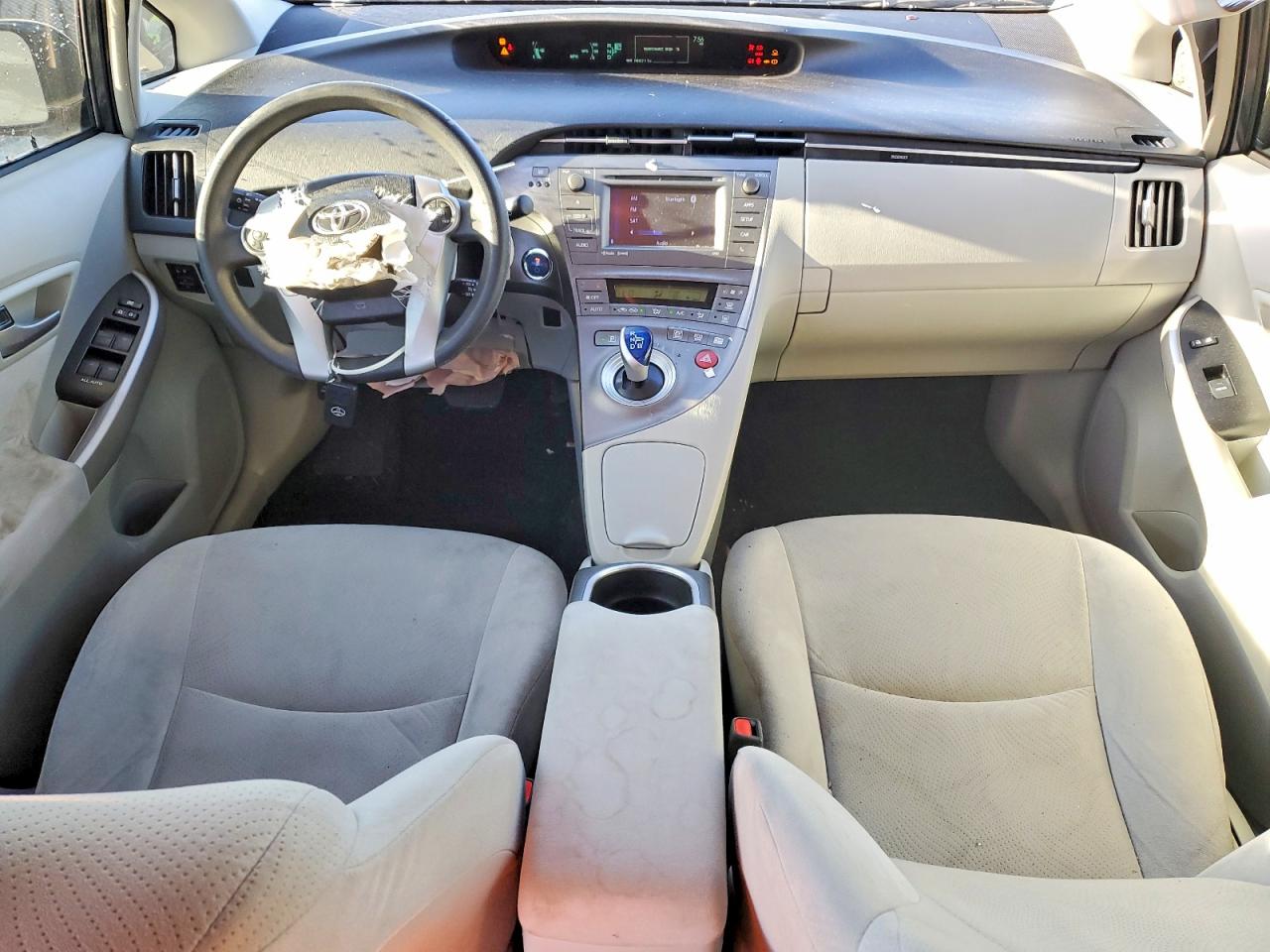 2015 TOYOTA PRIUS THREE photo 8
