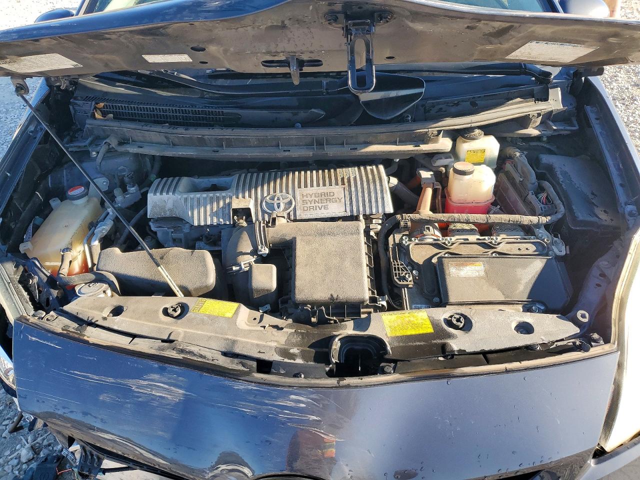 2015 TOYOTA PRIUS THREE photo 11