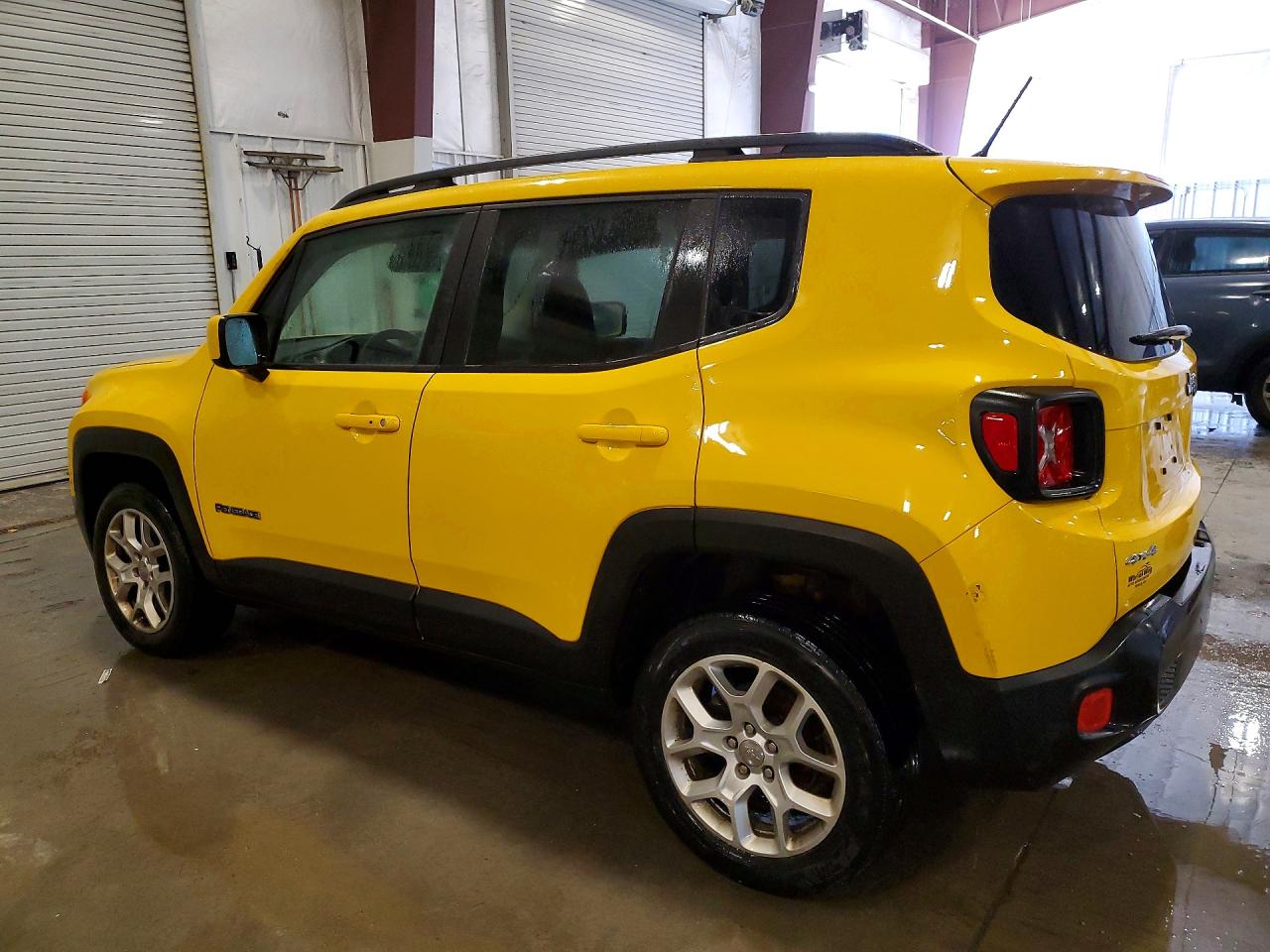 2017 JEEP RENEGADE LATITUDE photo 2