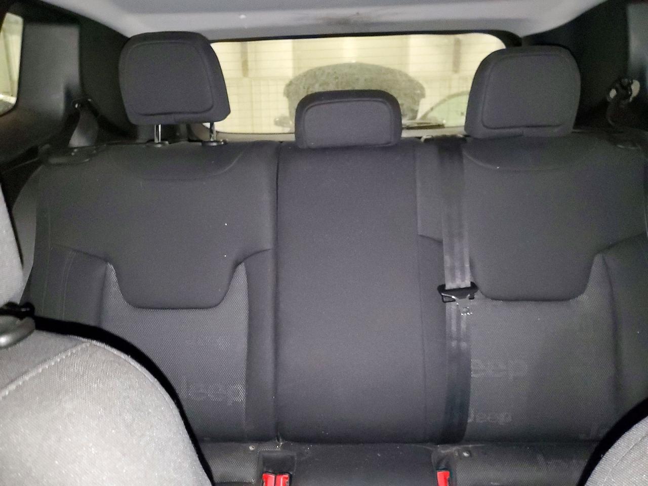 2017 JEEP RENEGADE LATITUDE photo 10