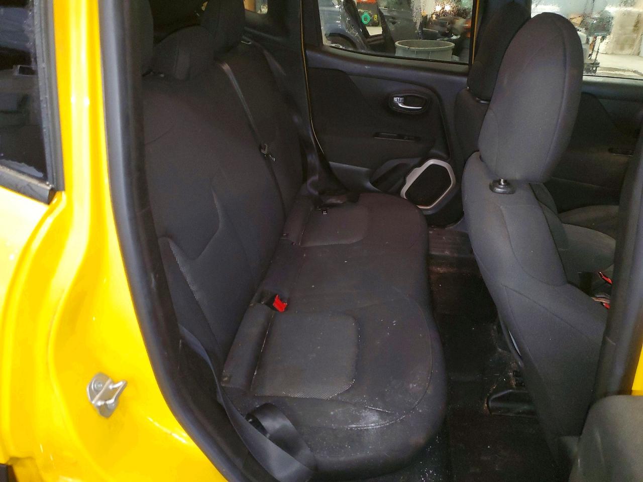 2017 JEEP RENEGADE LATITUDE photo 11