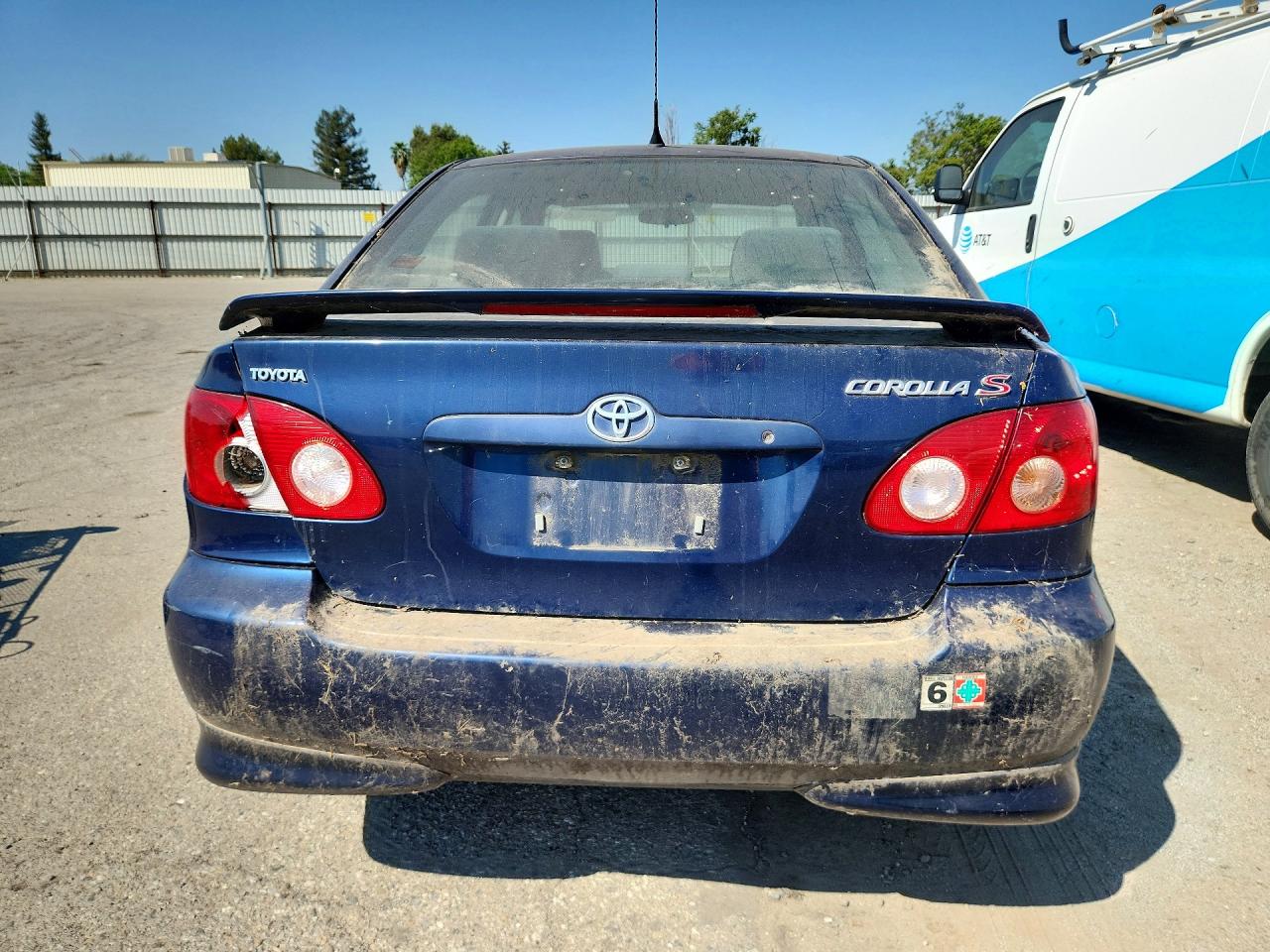 2005 TOYOTA COROLLA S photo 11