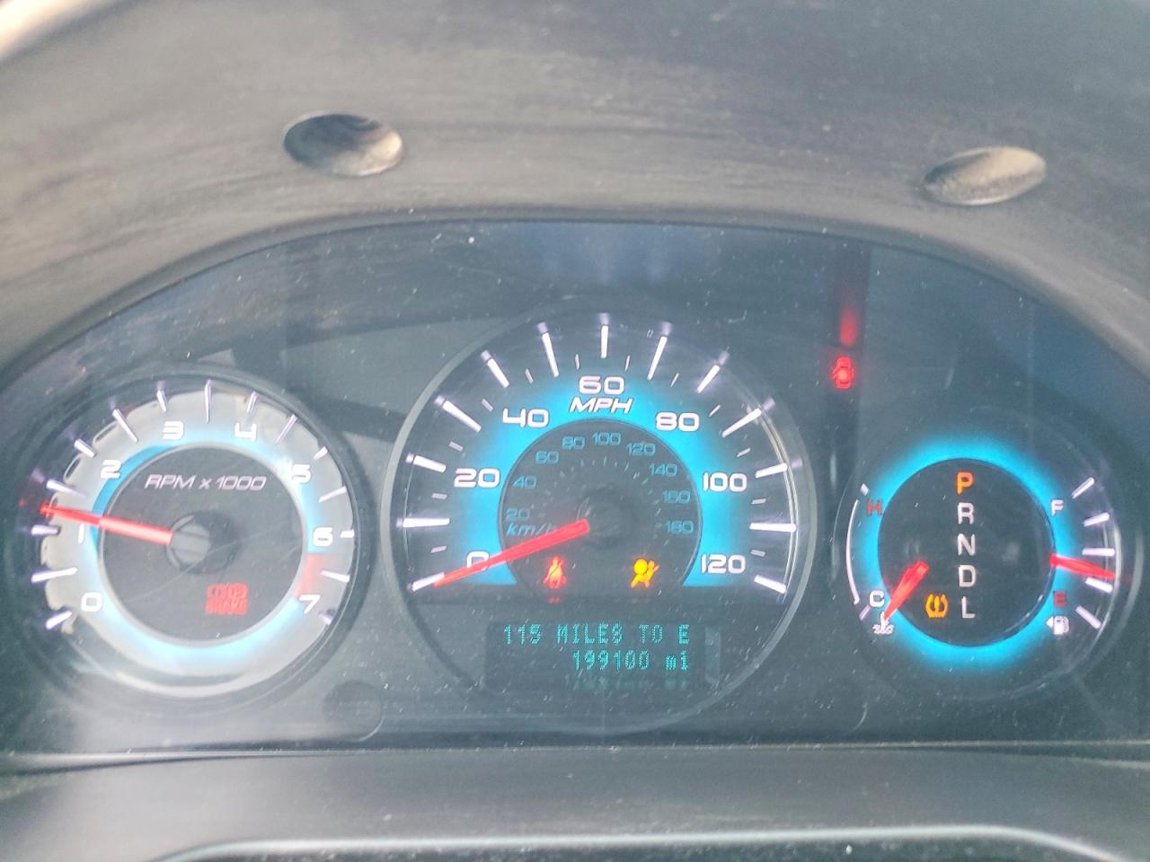 2011 FORD FUSION SE photo 9