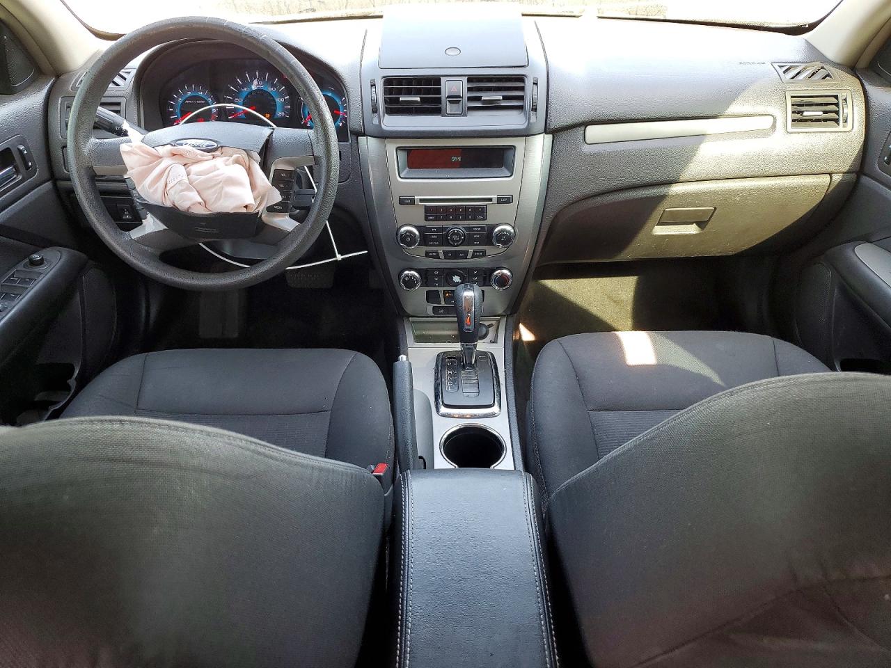 2011 FORD FUSION SE photo 8