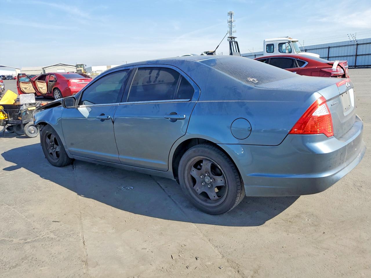2011 FORD FUSION SE photo 2