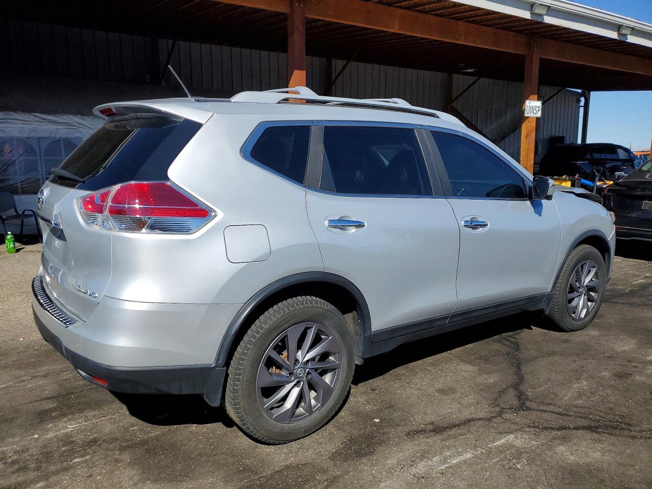 2016 NISSAN ROGUE SL photo 5