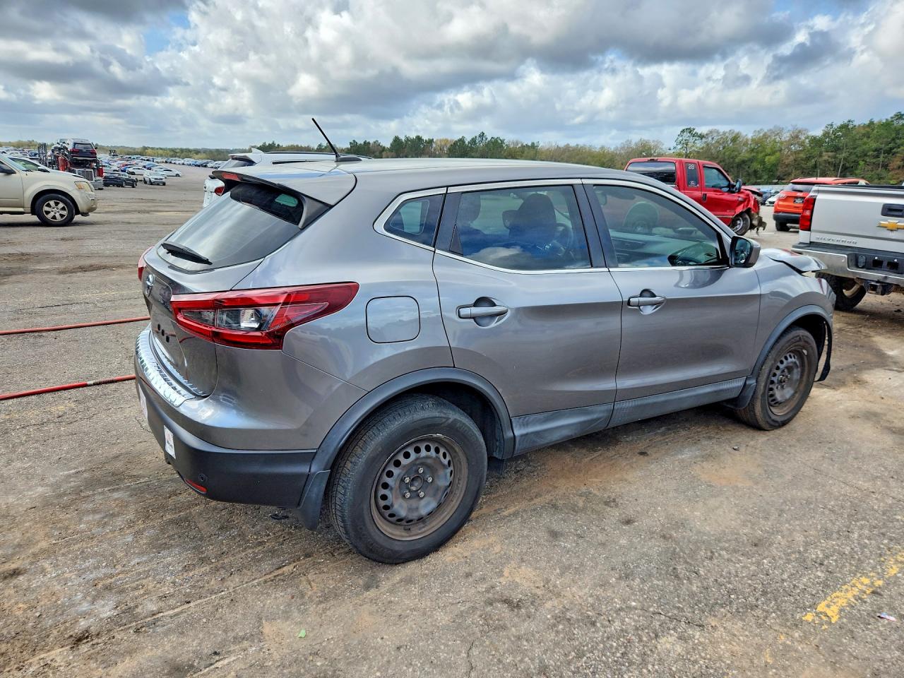 2020 NISSAN ROGUE SPORT S photo 5