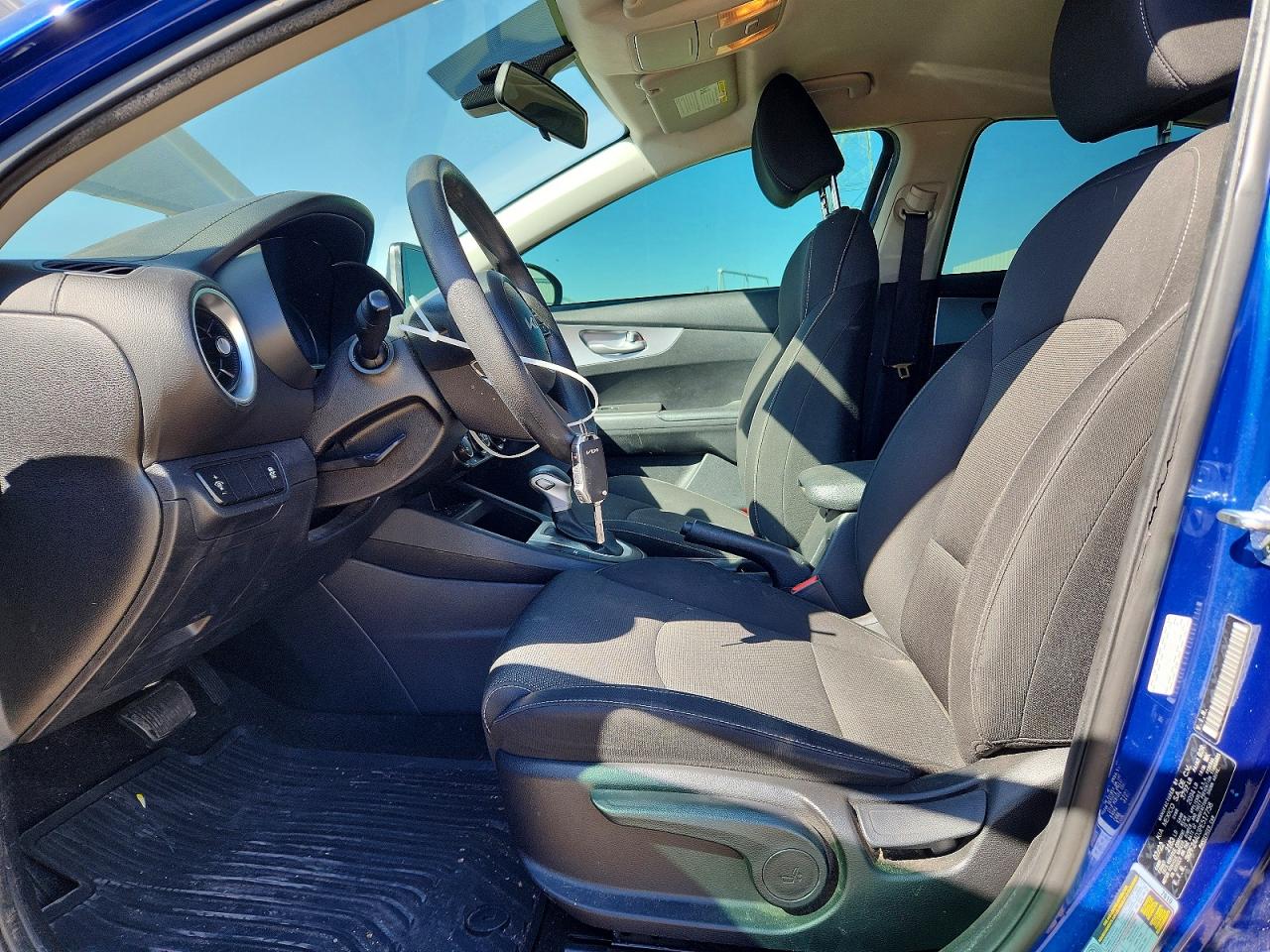 2023 KIA FORTE LXS photo 13