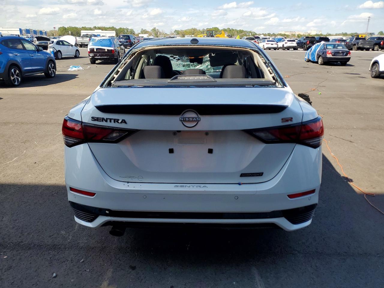 2025 NISSAN SENTRA SR photo 16
