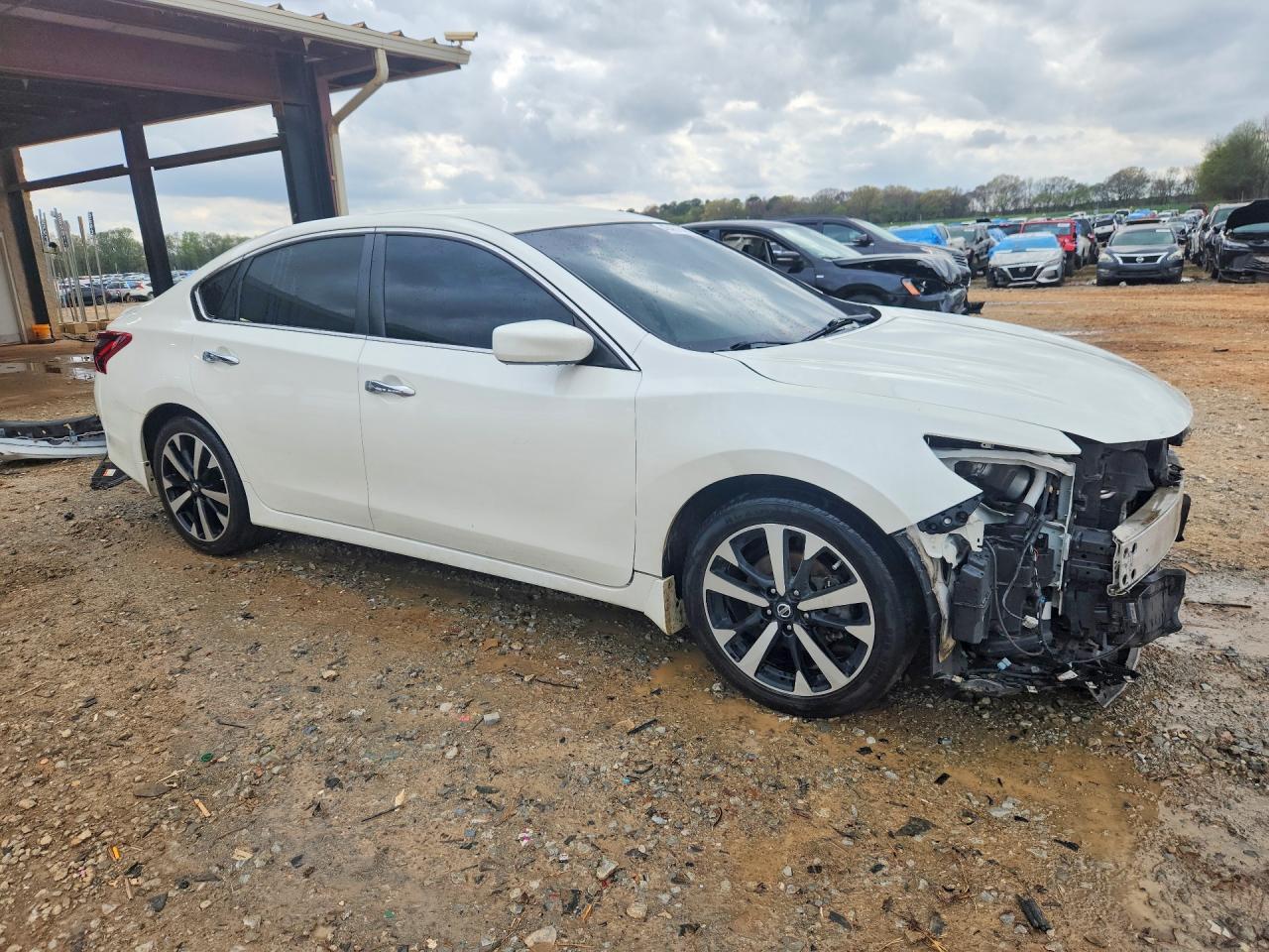 2018 NISSAN ALTIMA 2.5 SR photo 10