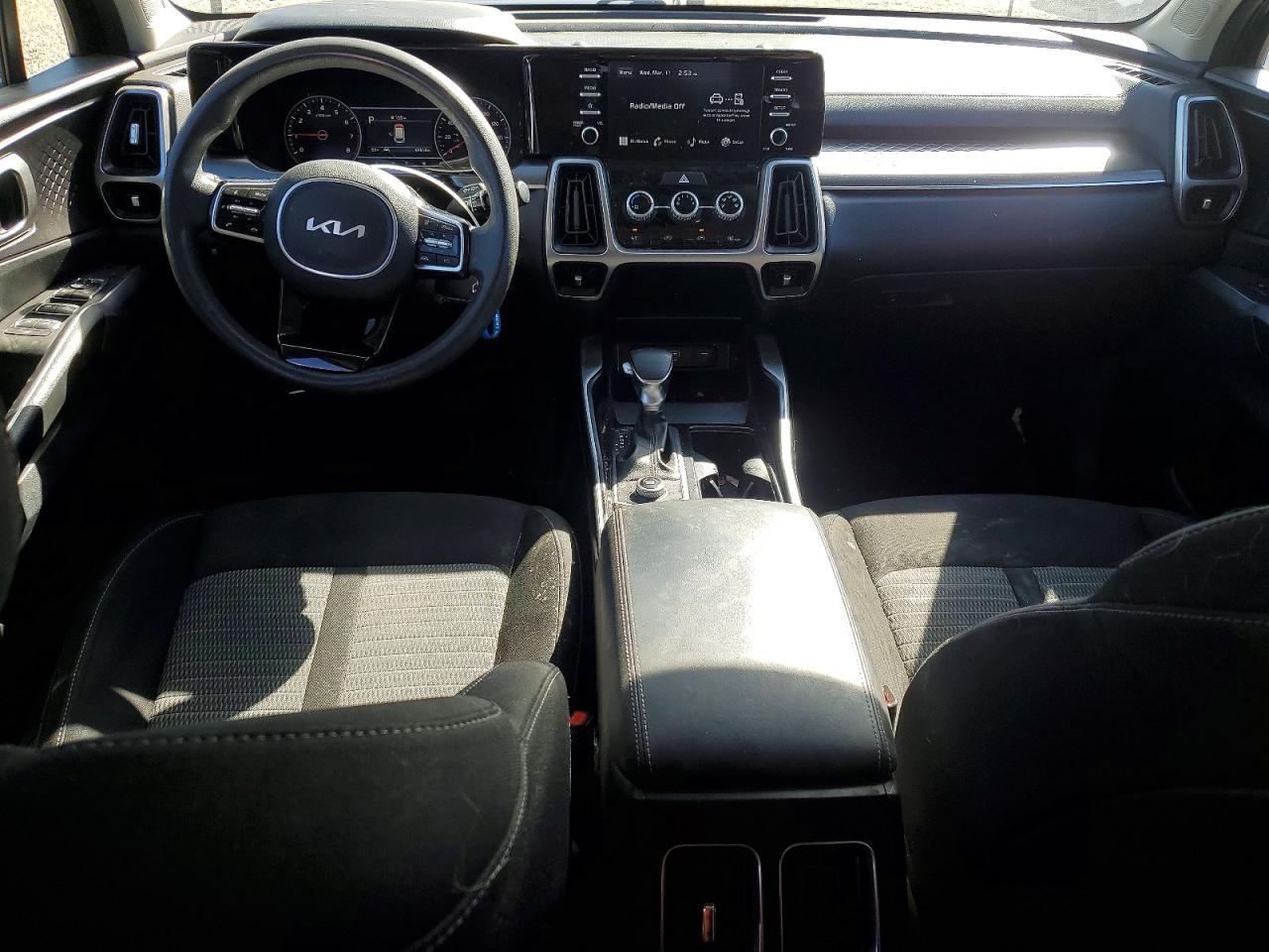 2022 KIA SORENTO LX photo 15